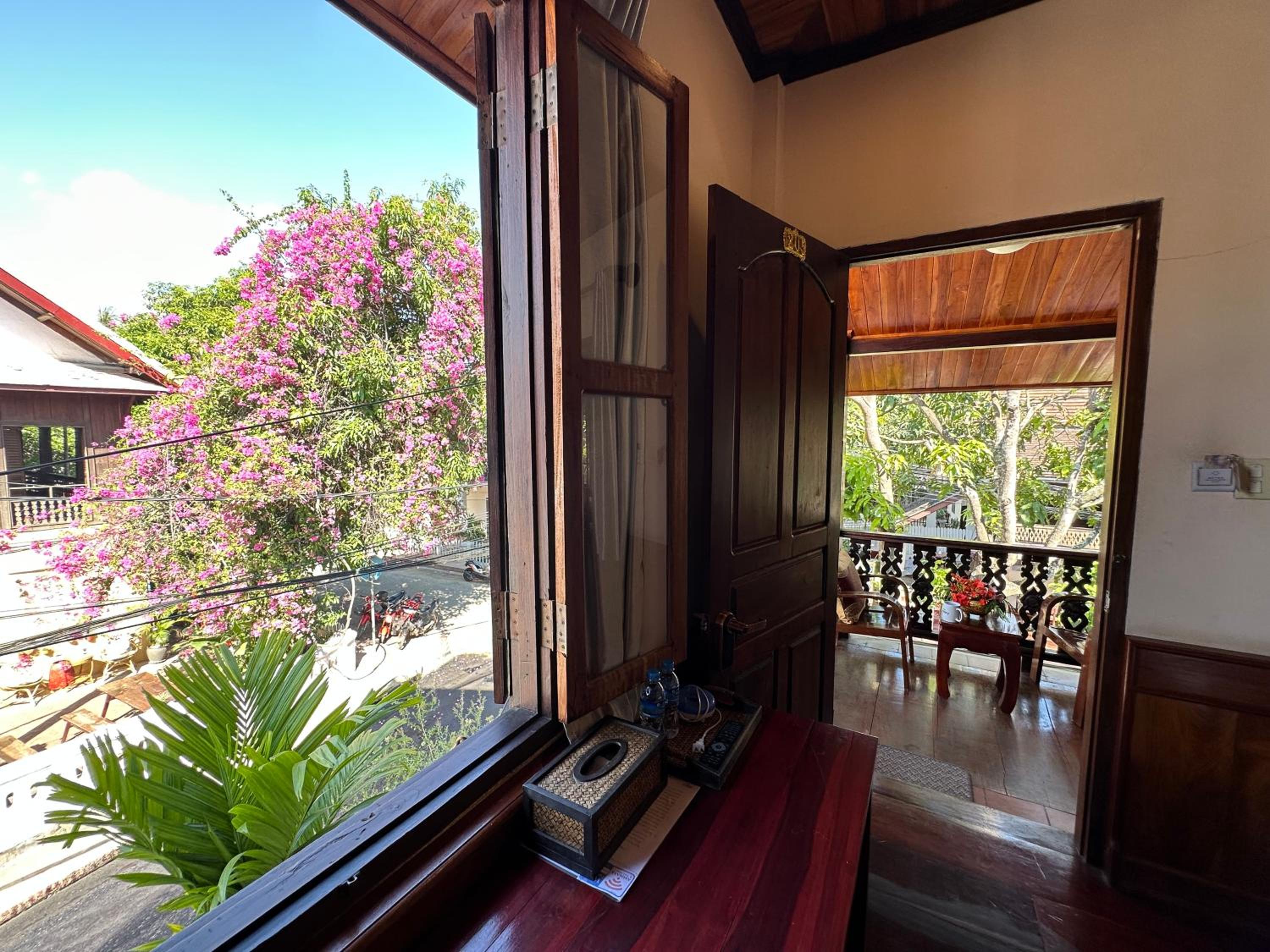 Deluxe Twin Room - Photo 10