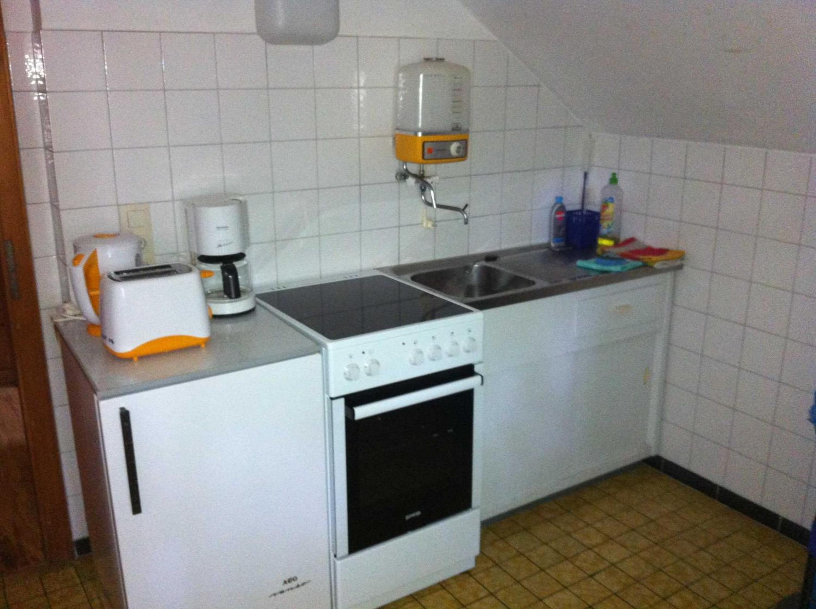 Two-Bedroom Apartment with Shower  photo 3