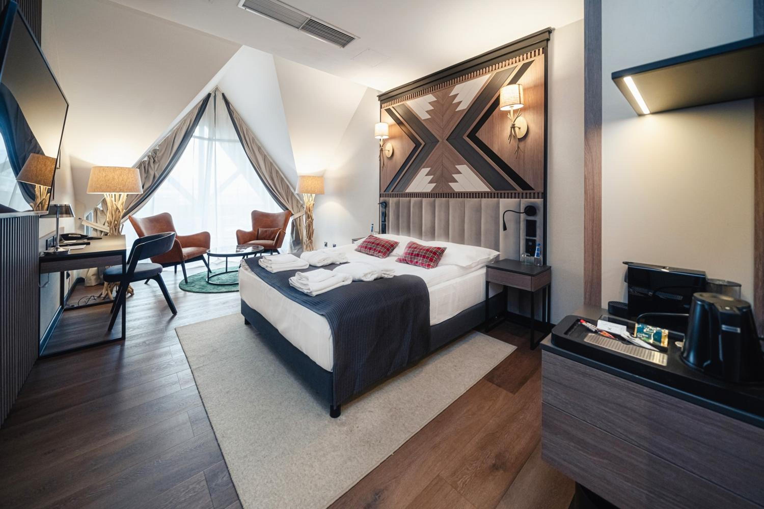 Comfort Double Room with Mountain View - Photo 8
