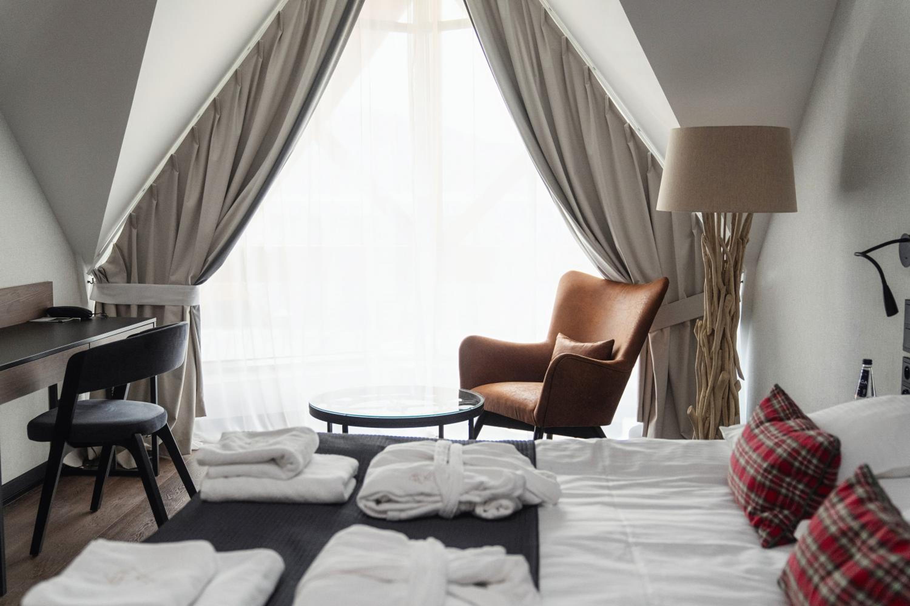 Comfort Double Room with Mountain View - Photo 10