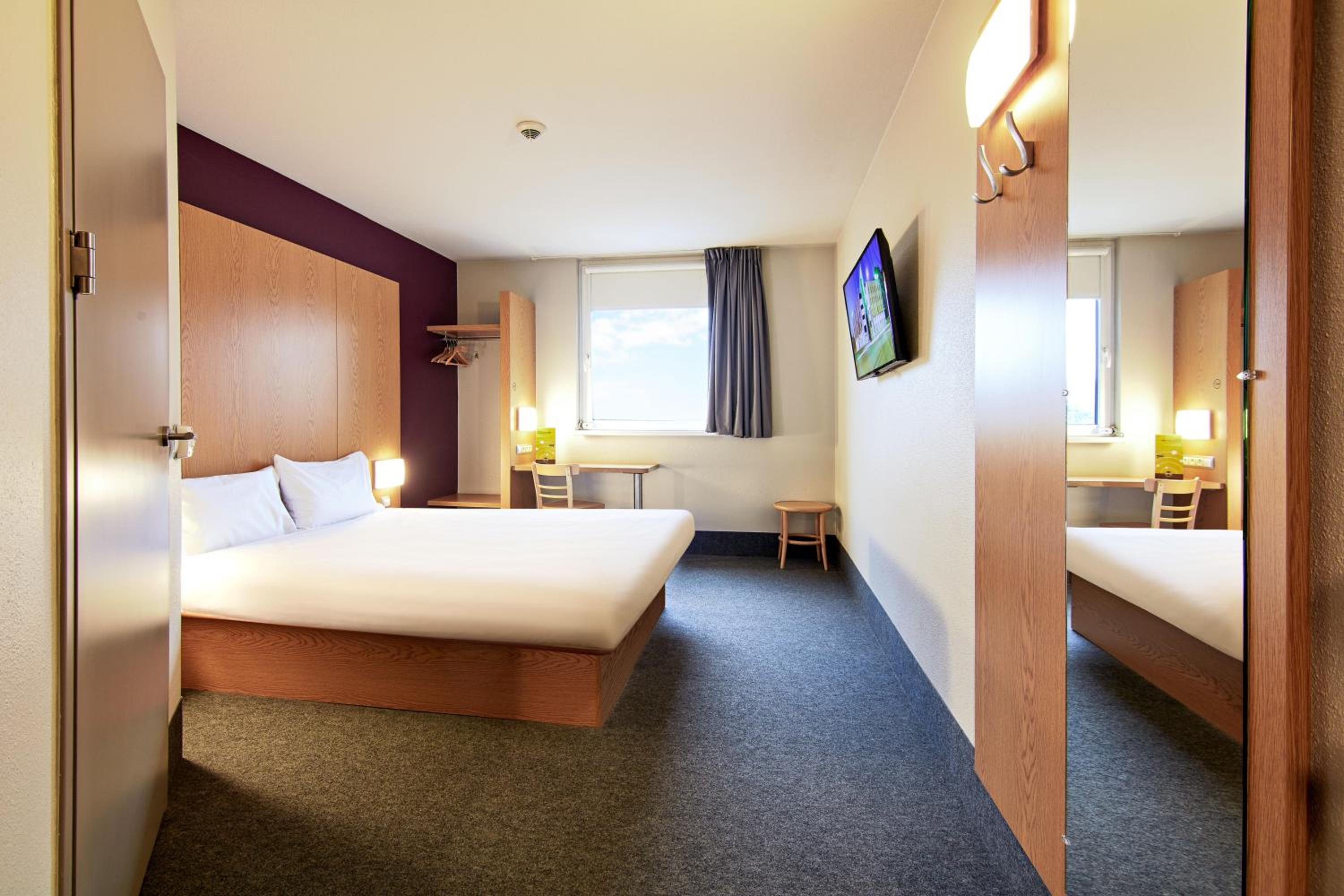 Double Room - Photo 3