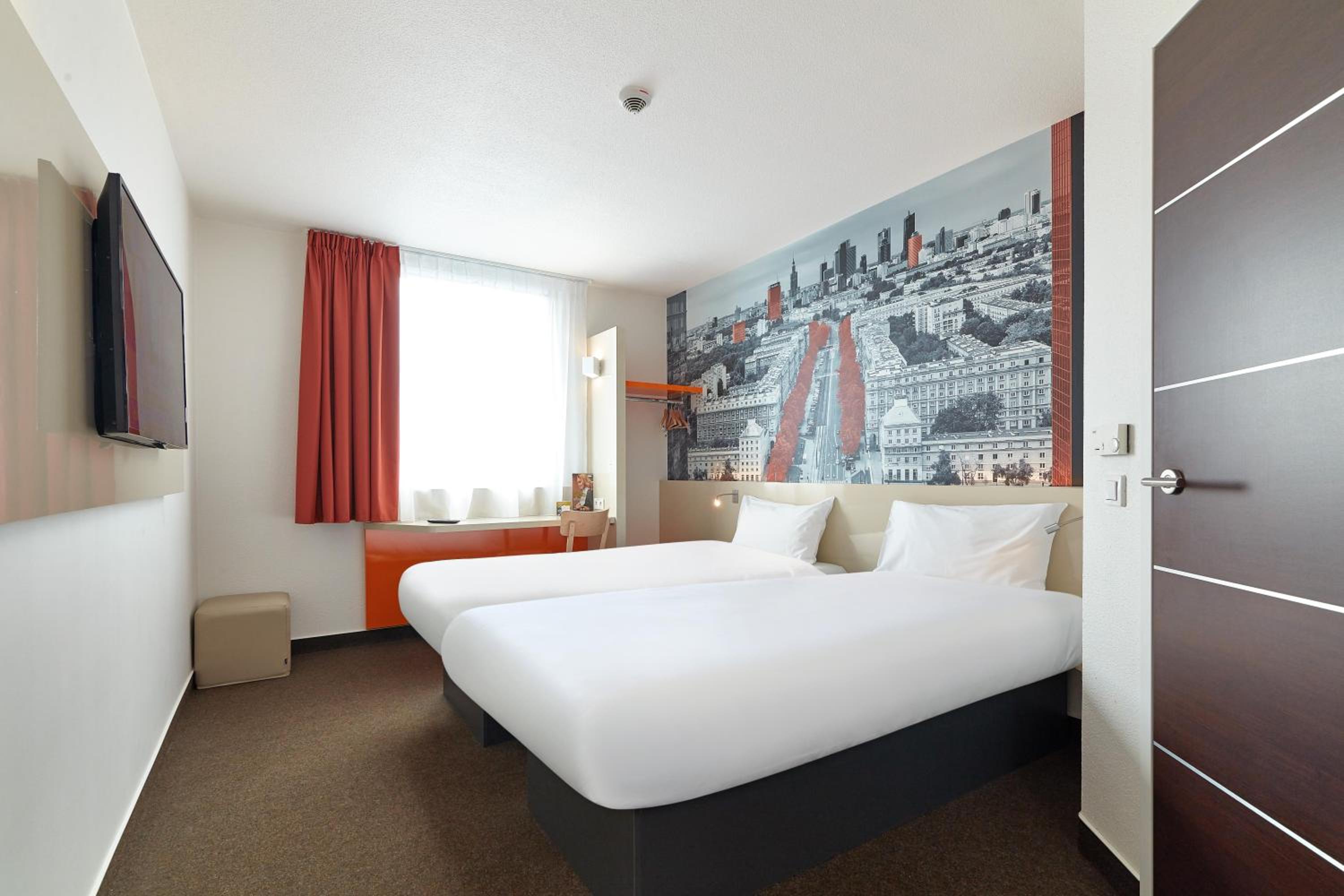 Twin Room - Photo 4