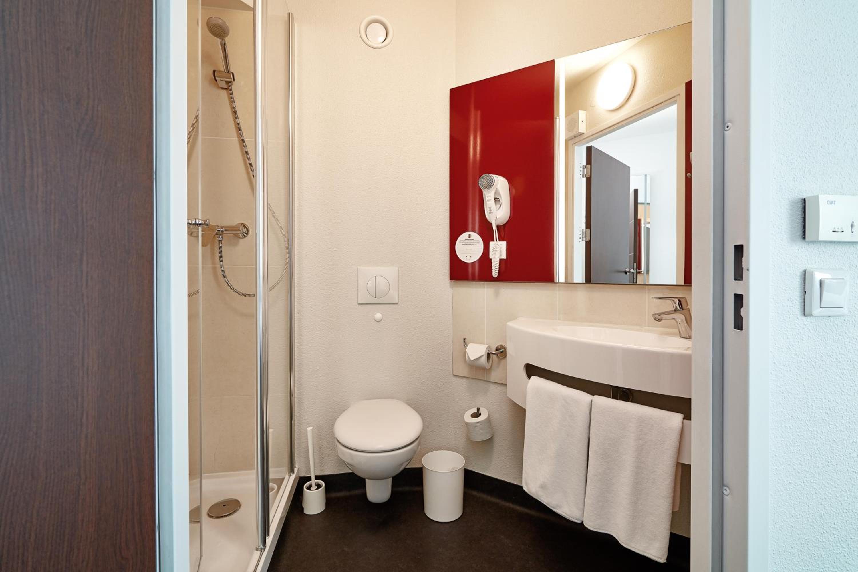 Double Room - Photo 2