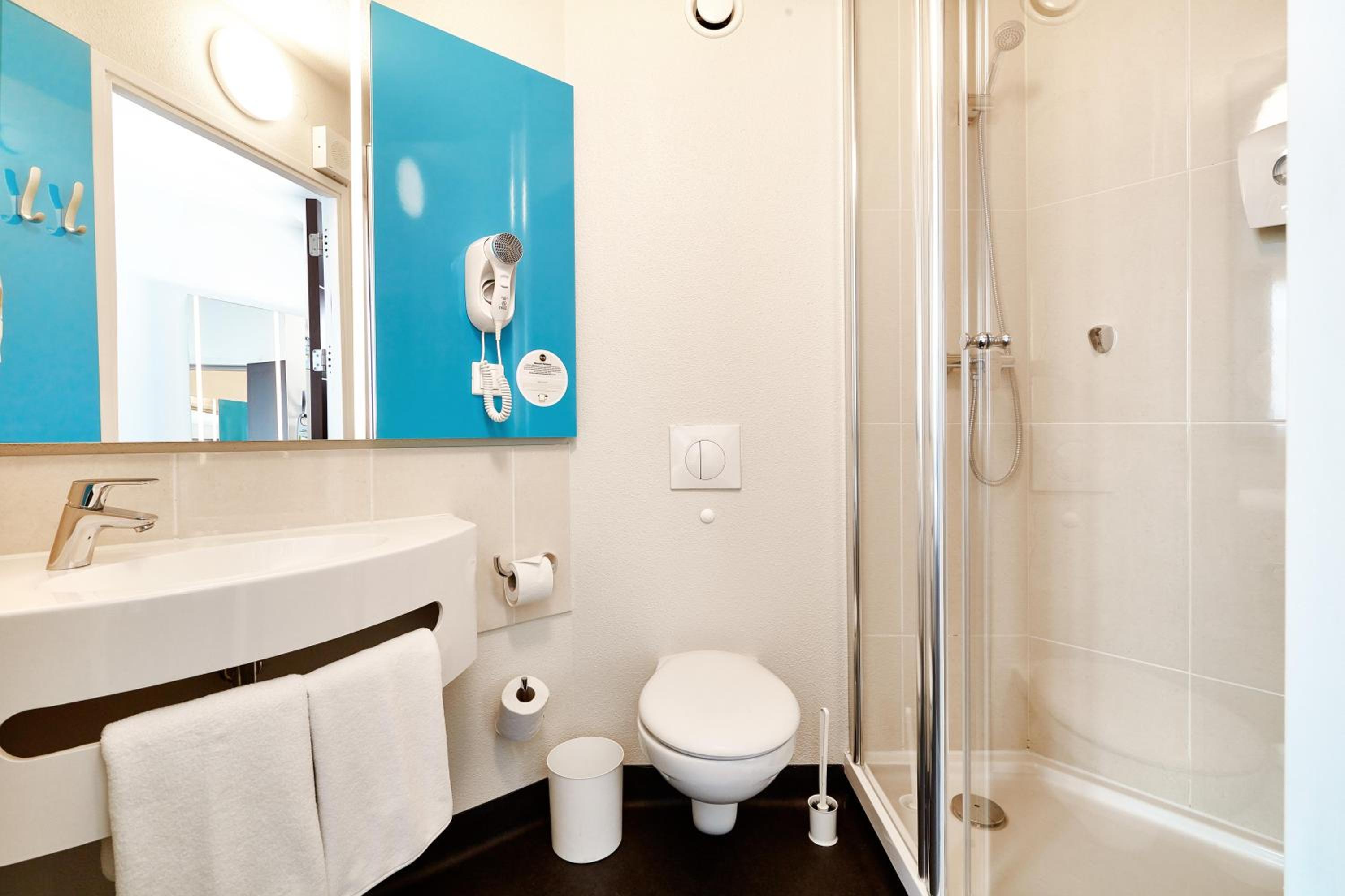 Double Room - Photo 6