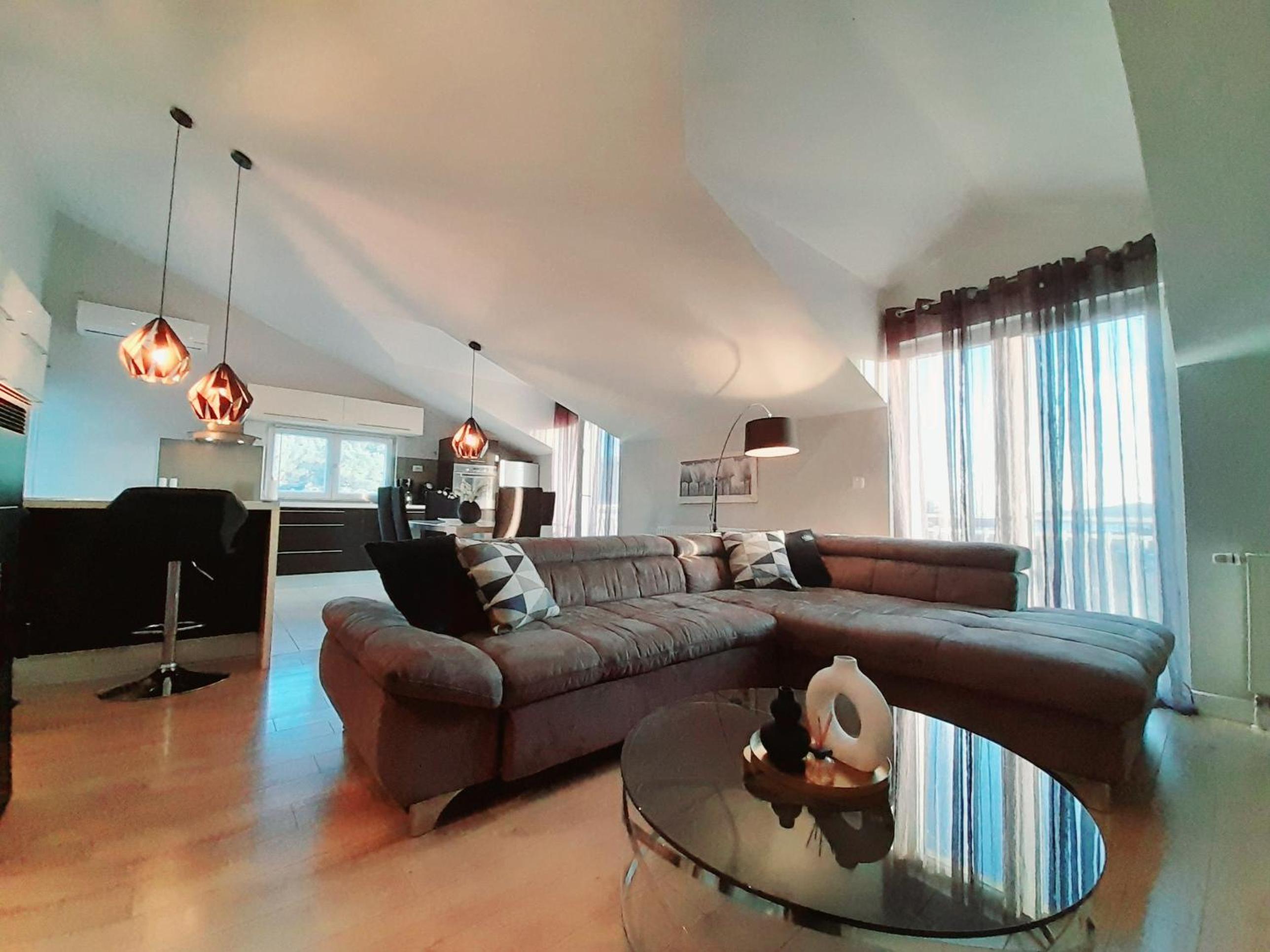 Three-Bedroom Apartment photo 2