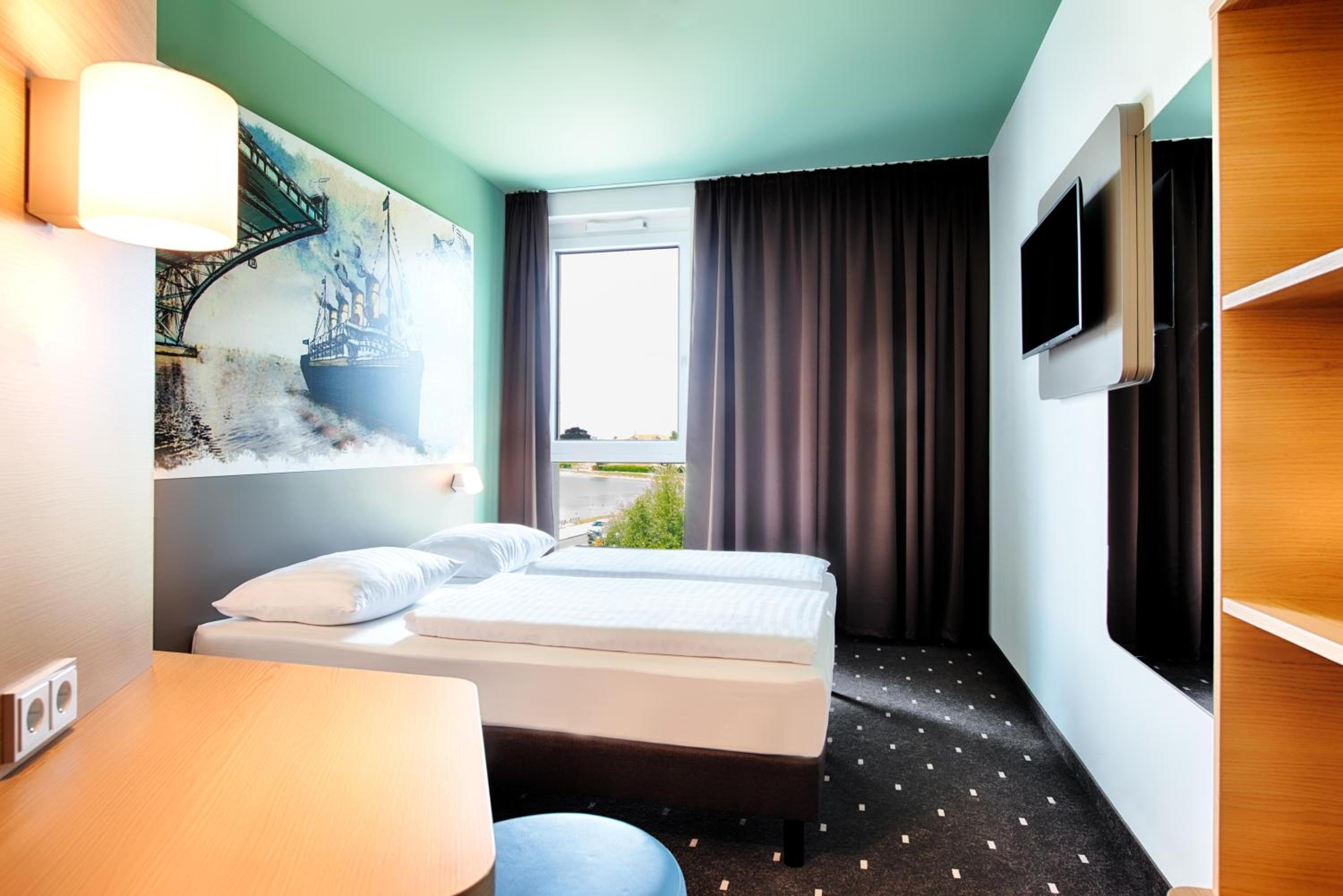 Twin Room - Photo 5