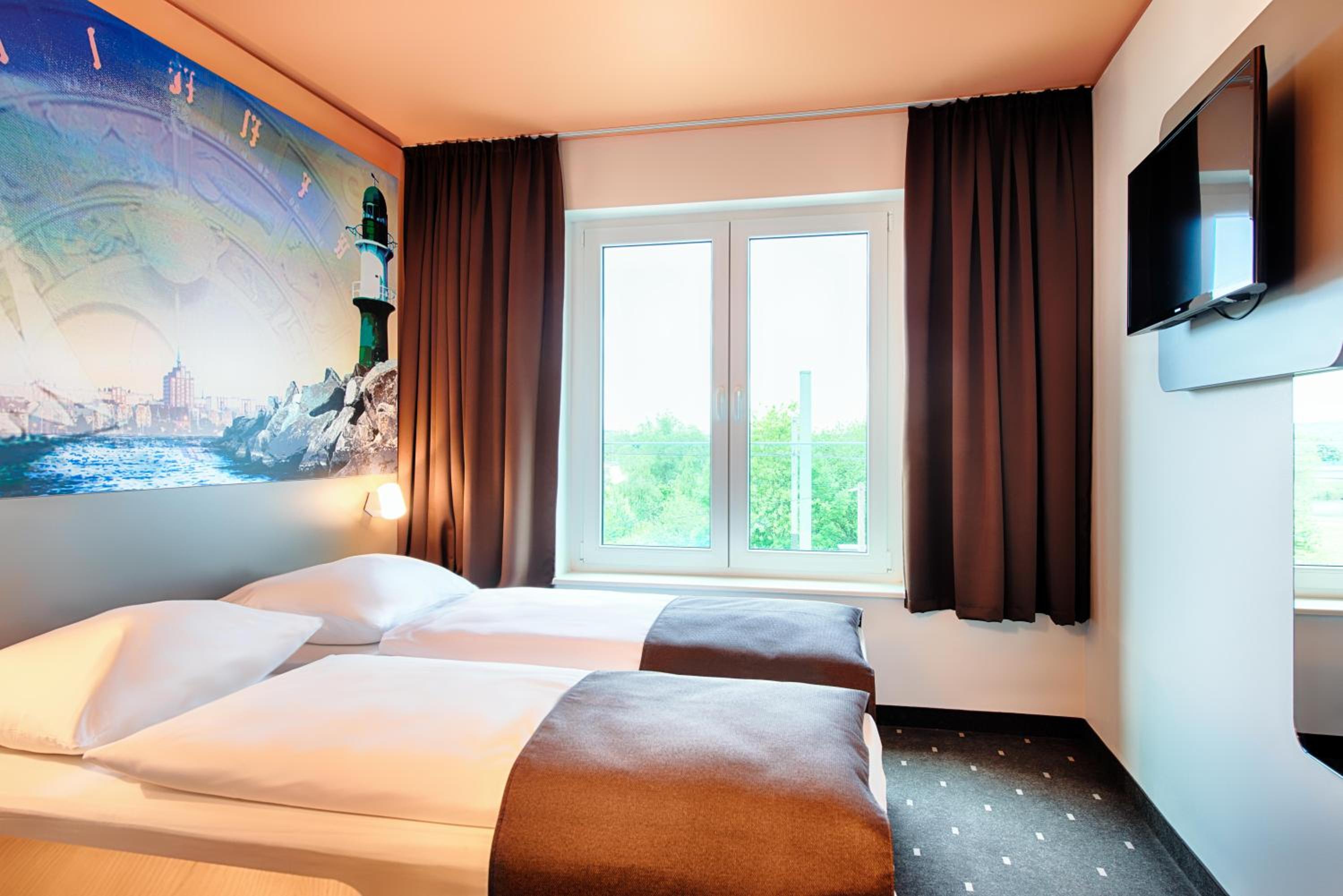 Twin Room - Photo 1