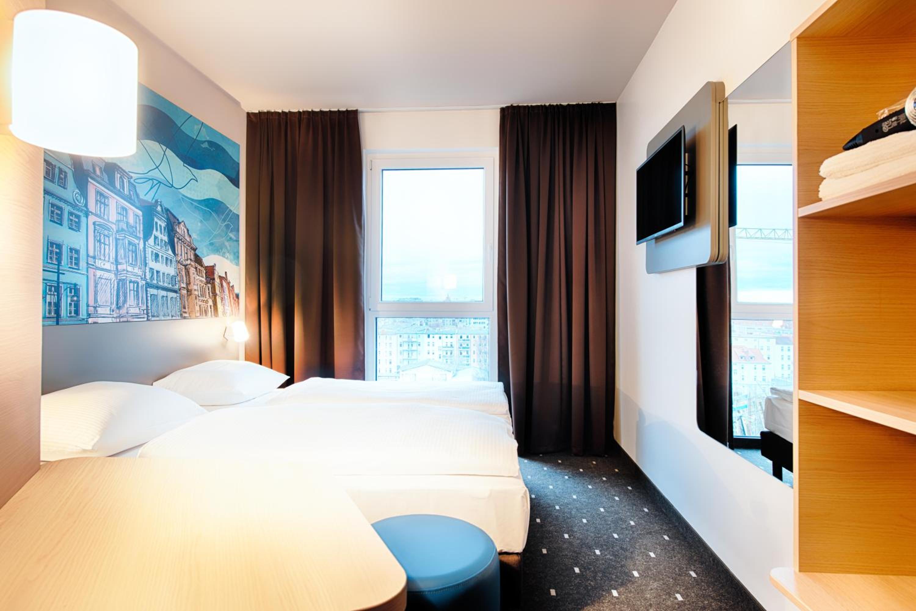 Twin Room - Photo 5