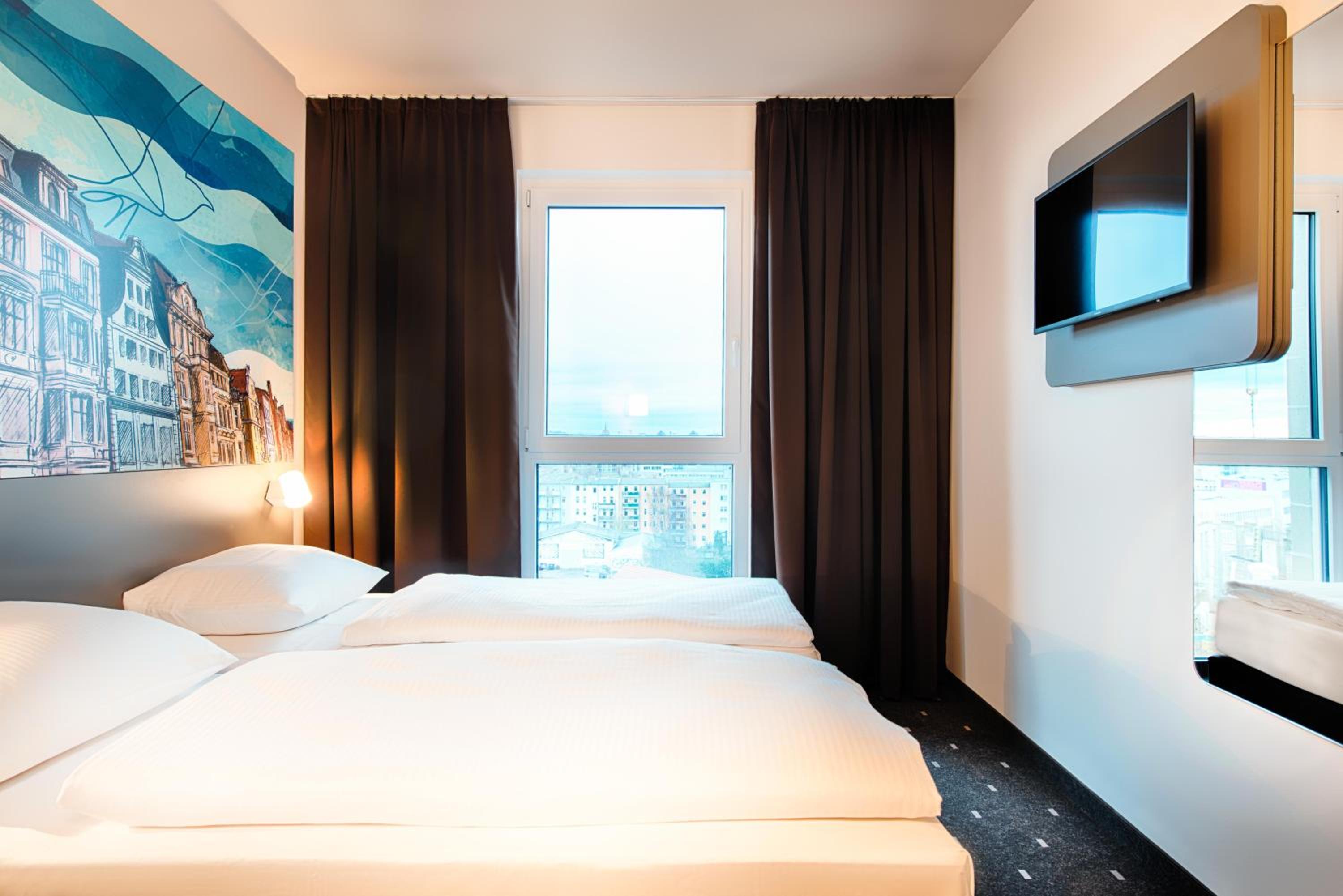 Twin Room - Photo 6