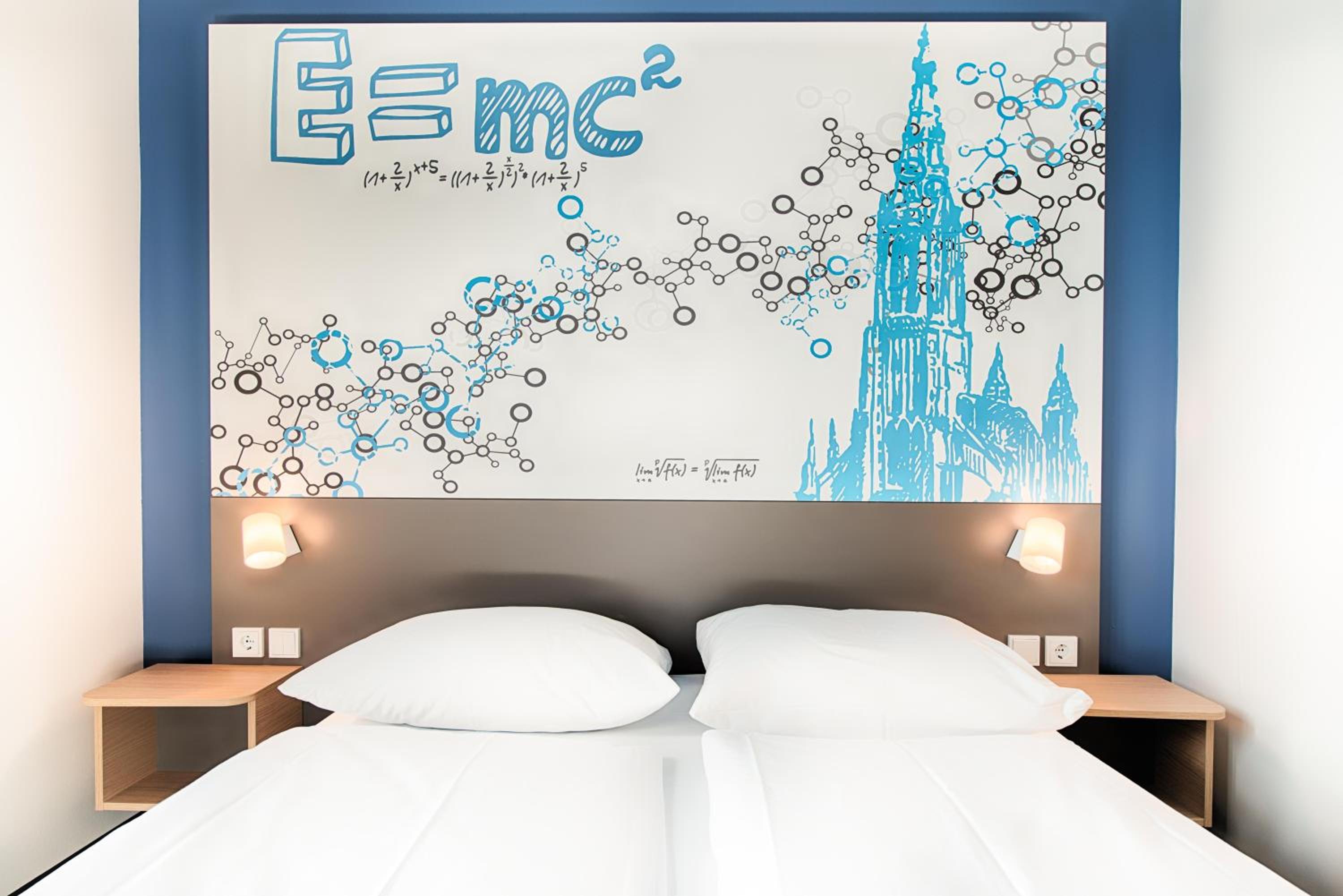 Double Room thumbnail 6