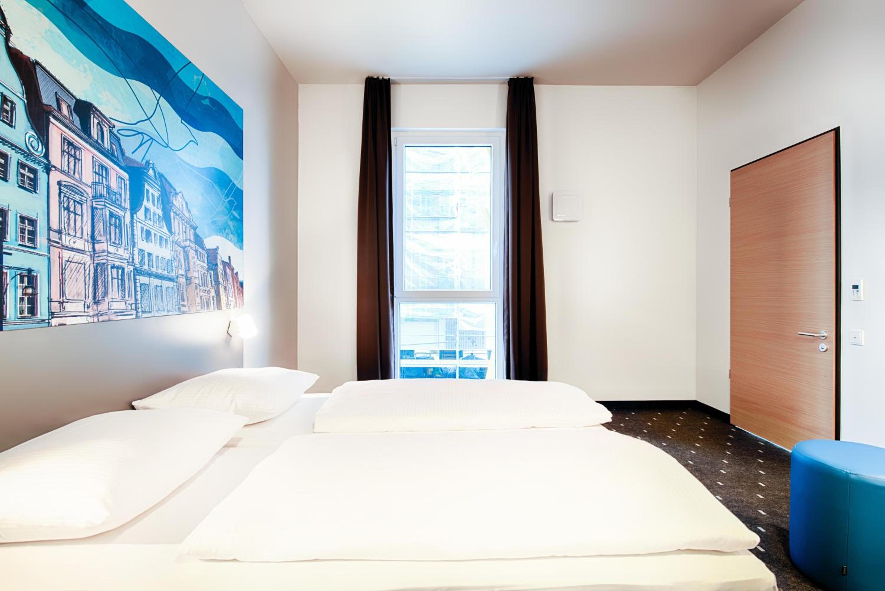 Twin Room - Photo 7
