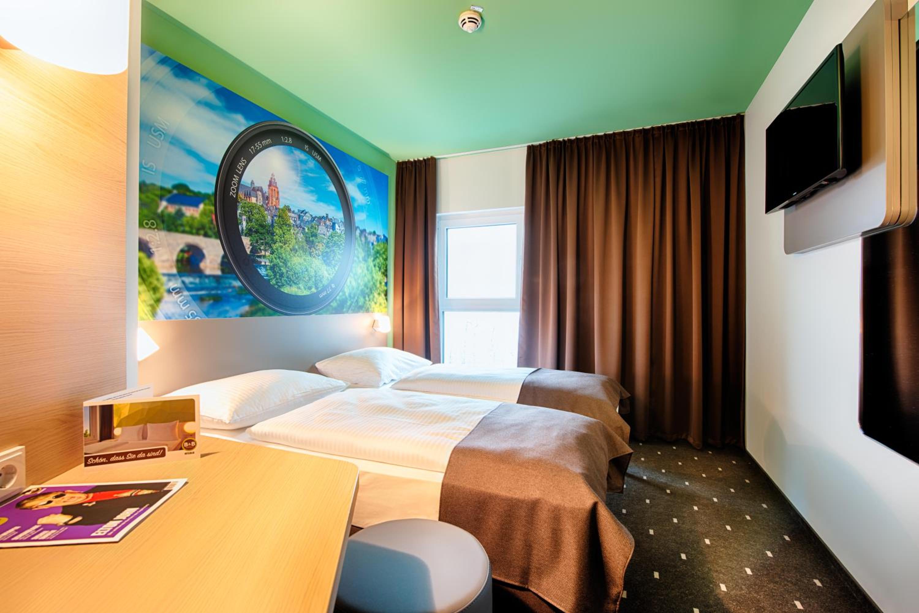 Twin Room - Photo 1