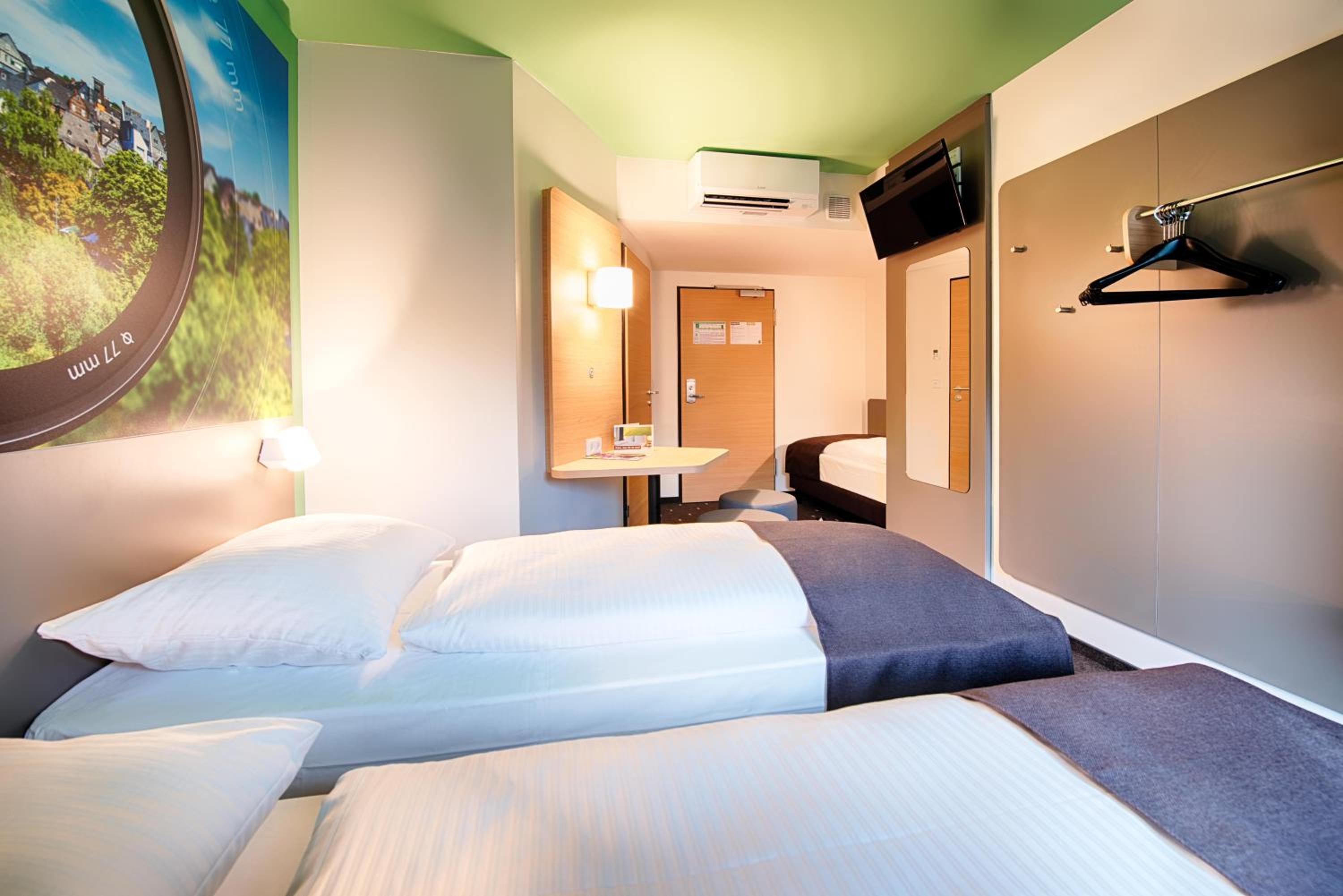 Triple Room - Photo 1