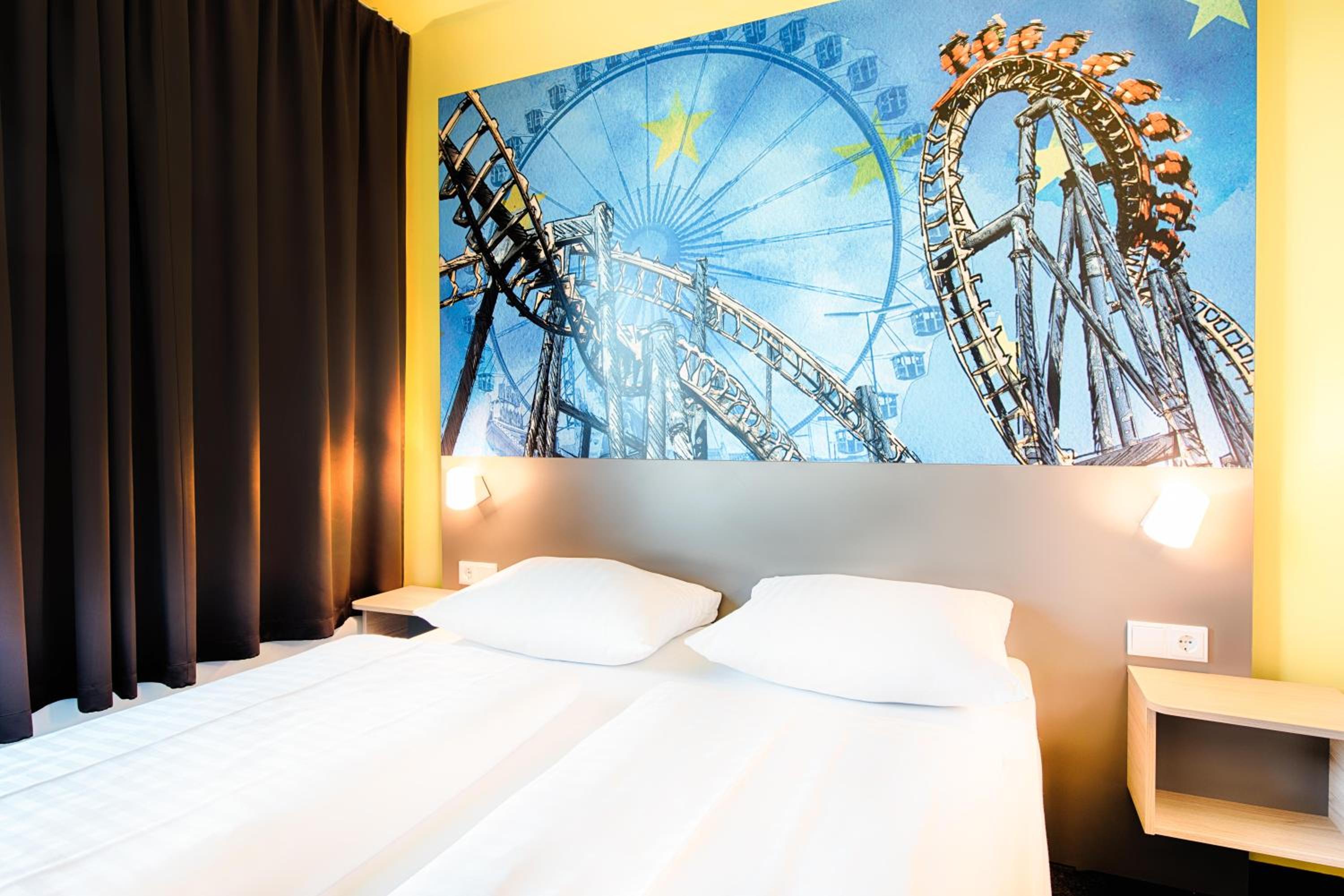 Double Room thumbnail 5