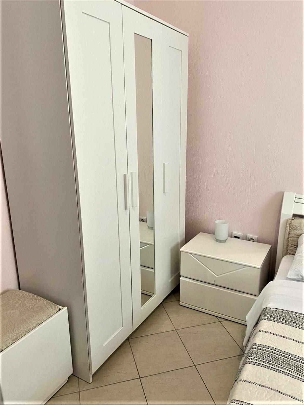 Two-Bedroom House photo 3