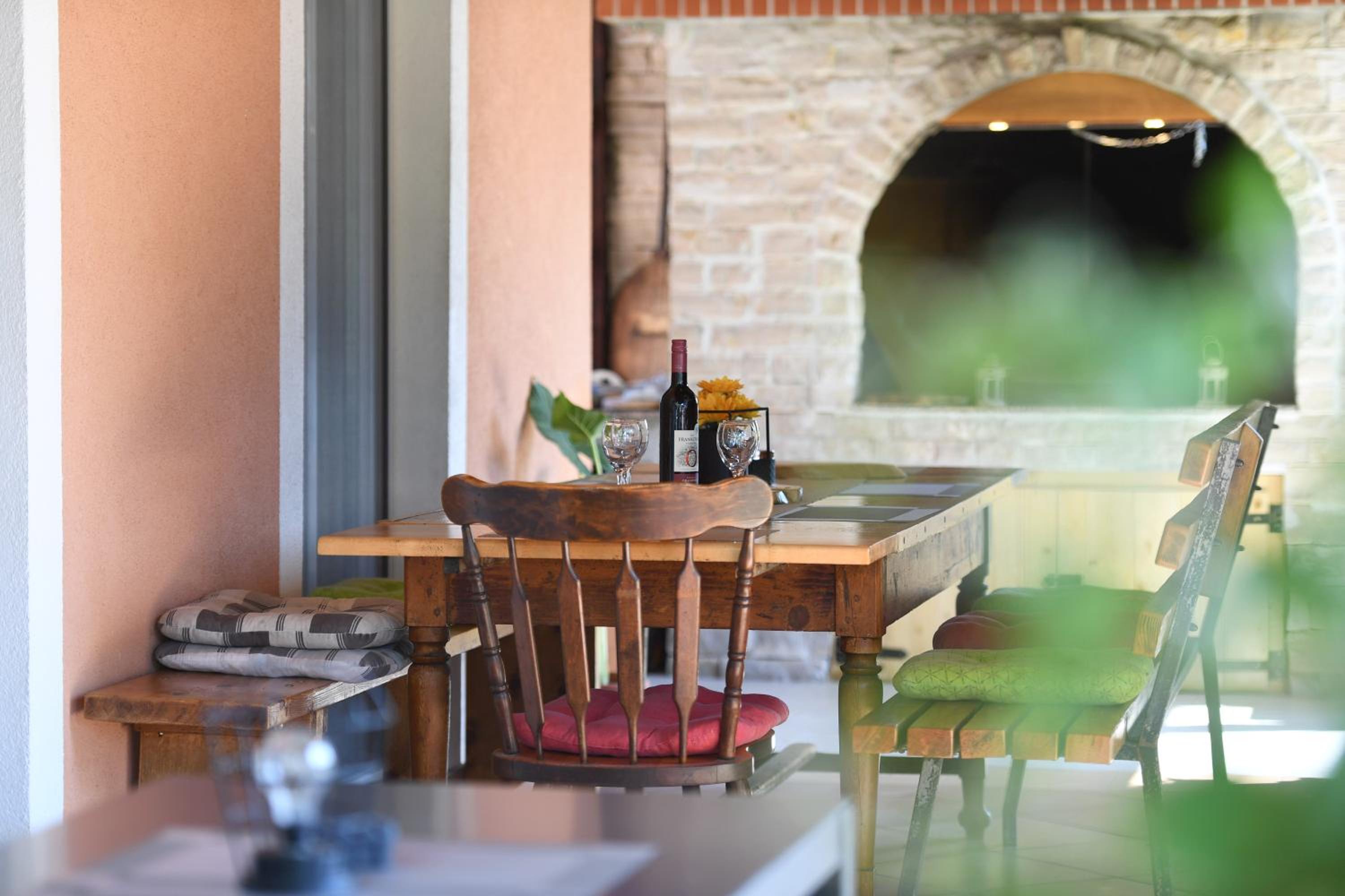 Villa photo 2