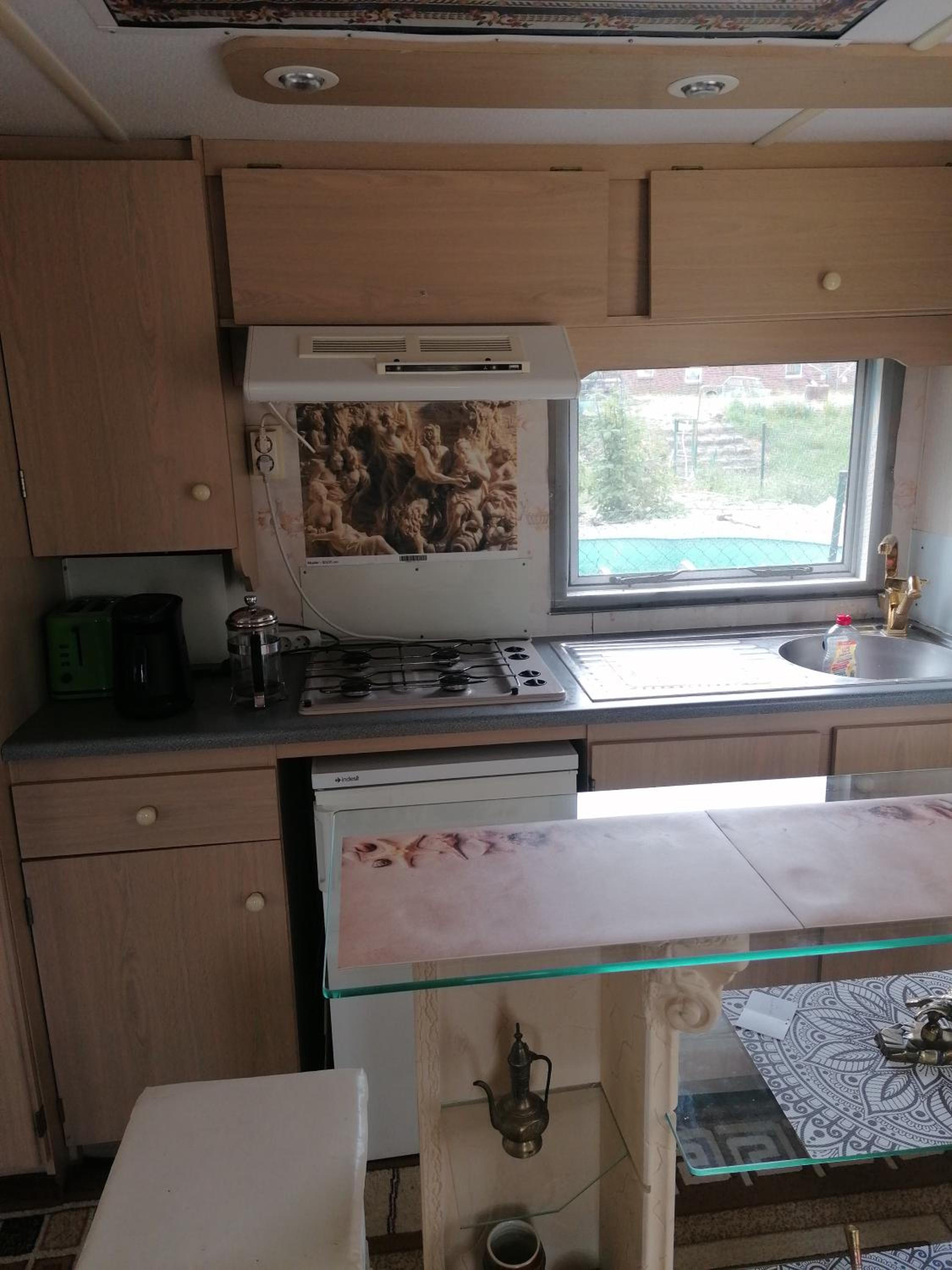 Mobile Home photo 3