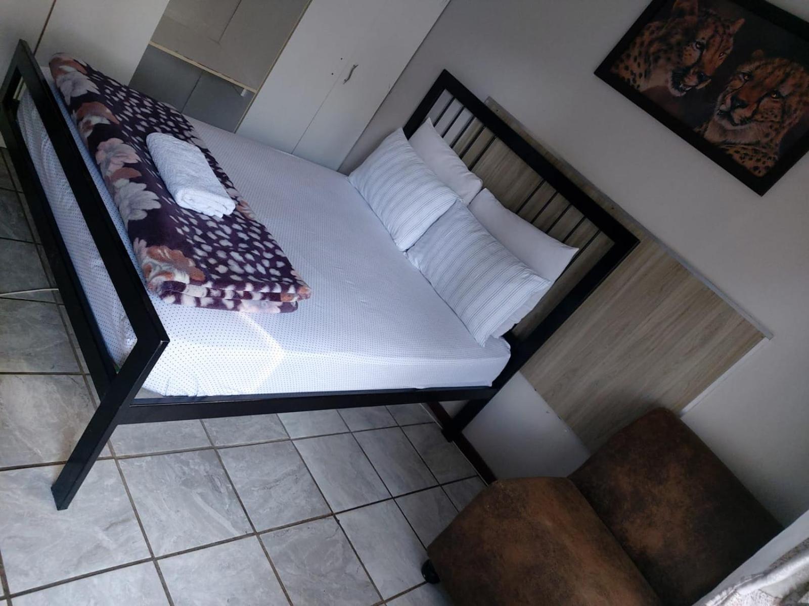 Double Room With Shared Bathroom photo 3