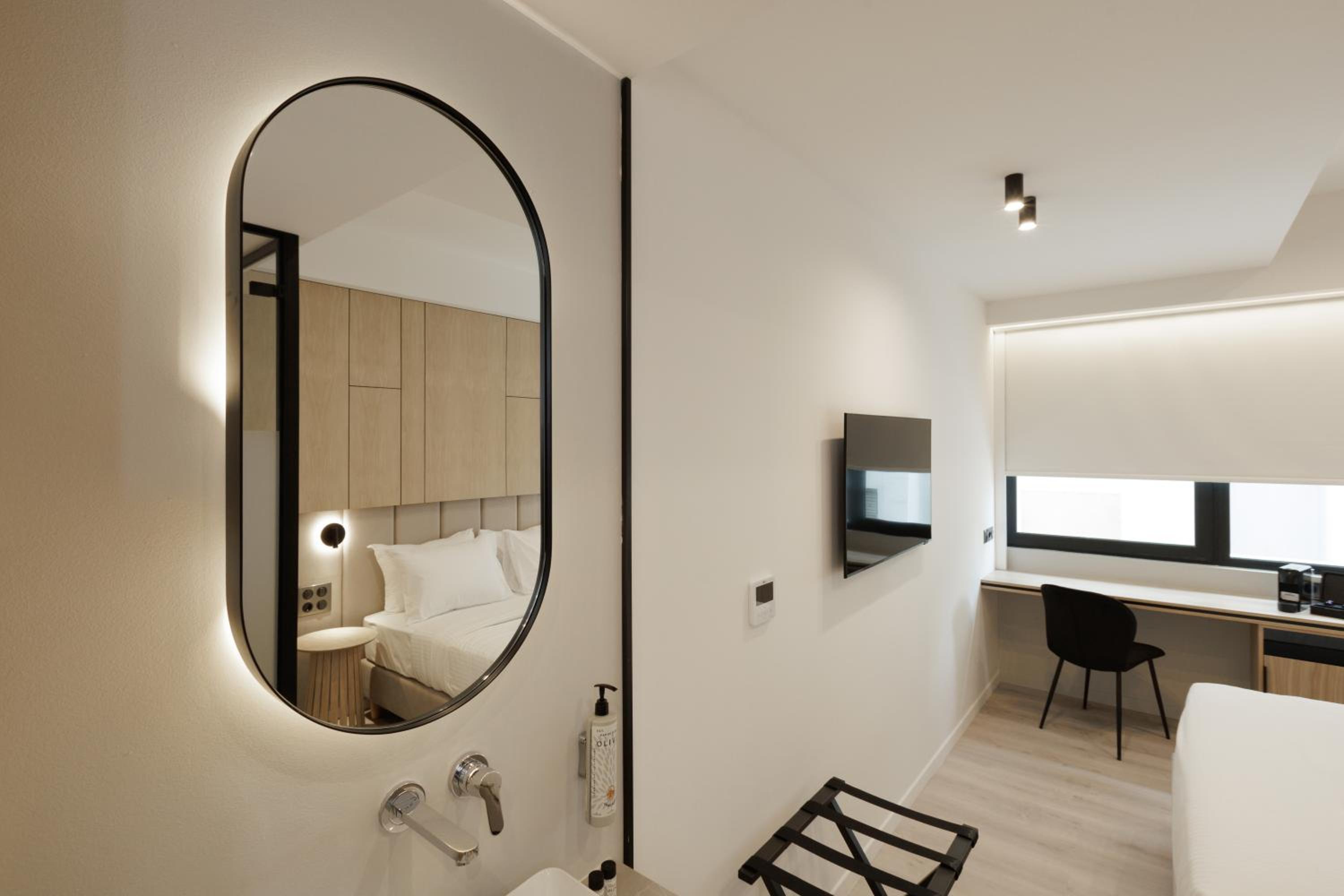 Superior Room thumbnail 6