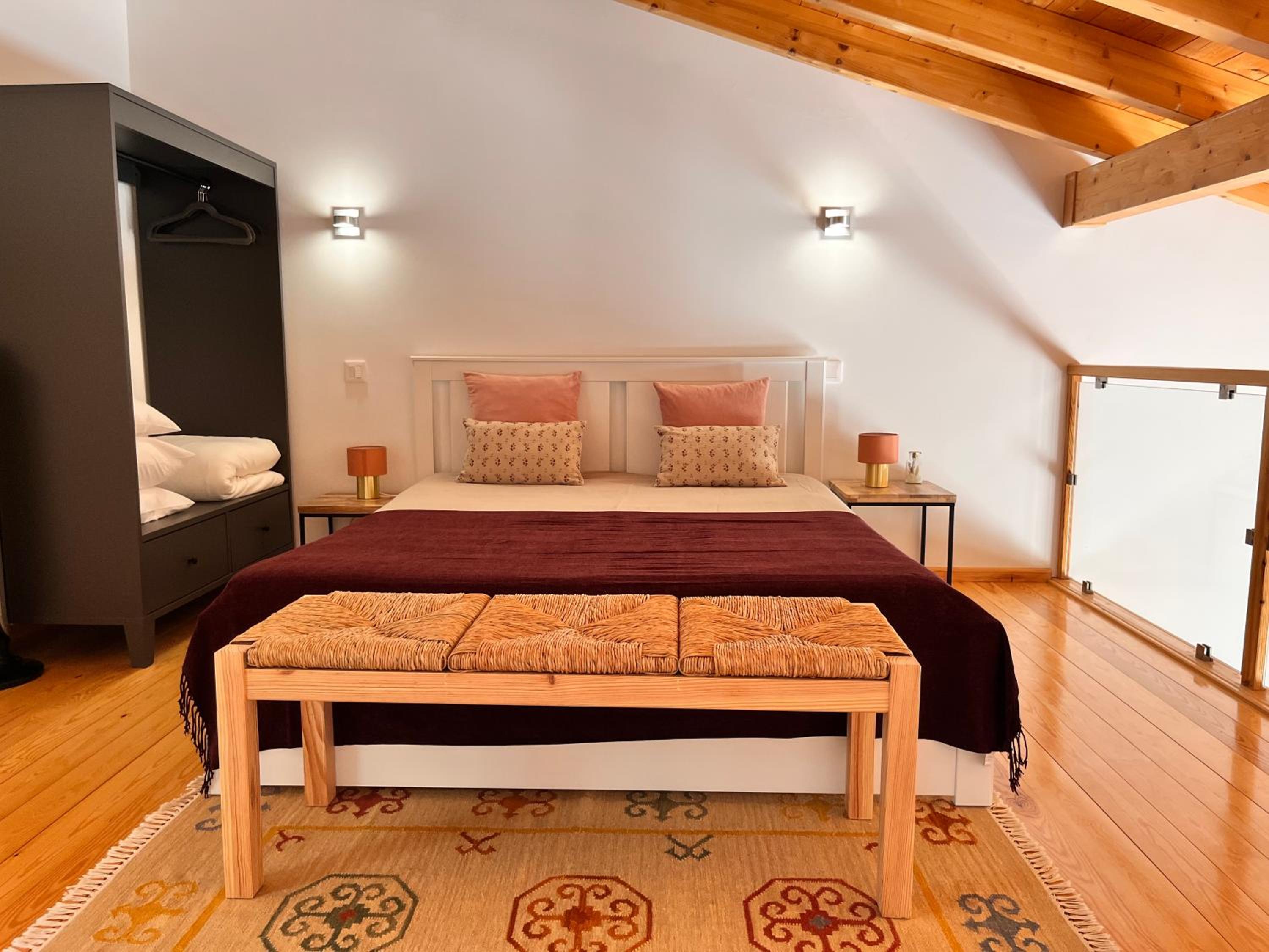 Apartment - Split Level photo 2