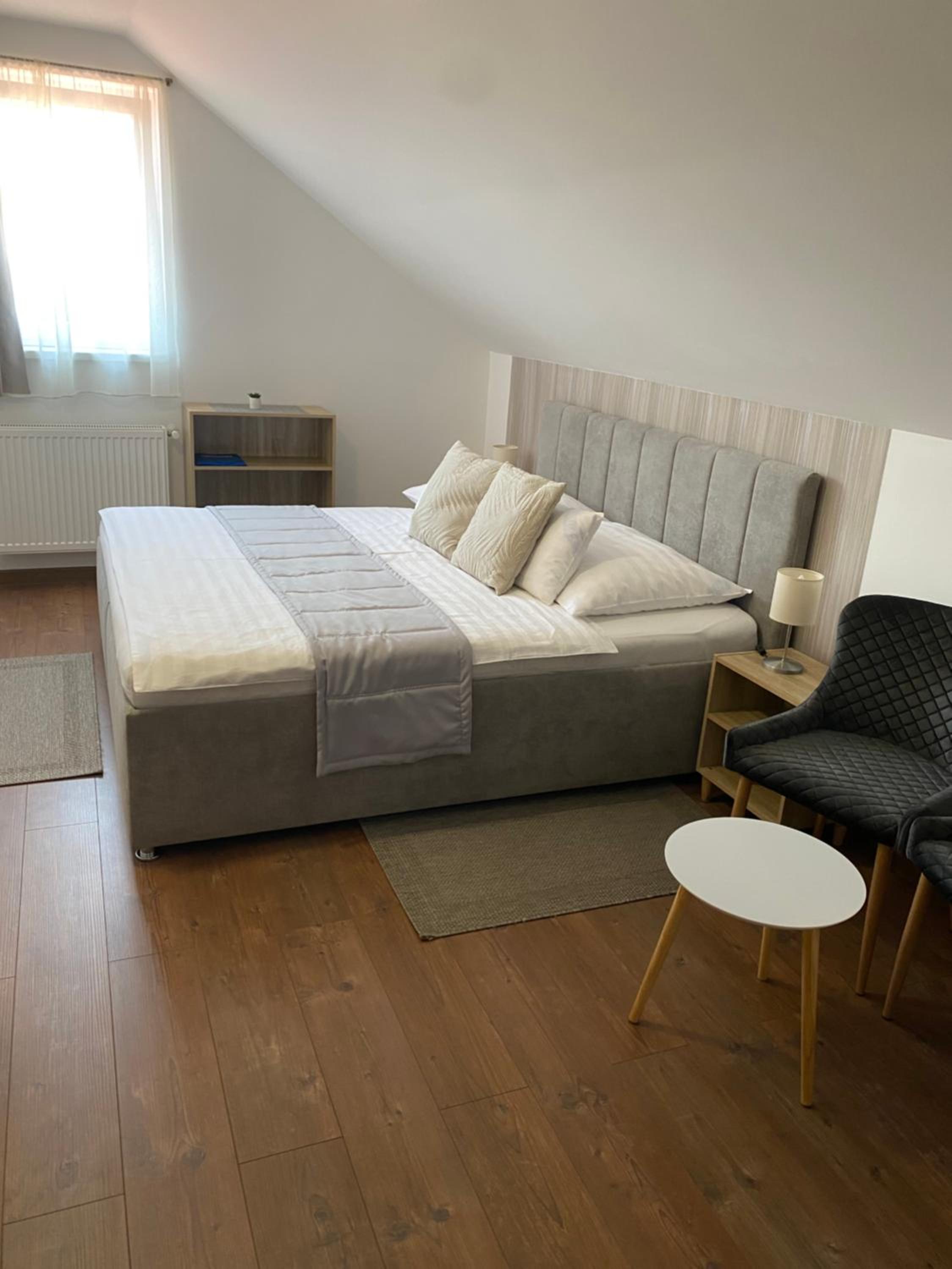 Standard Double or Twin Room photo 3