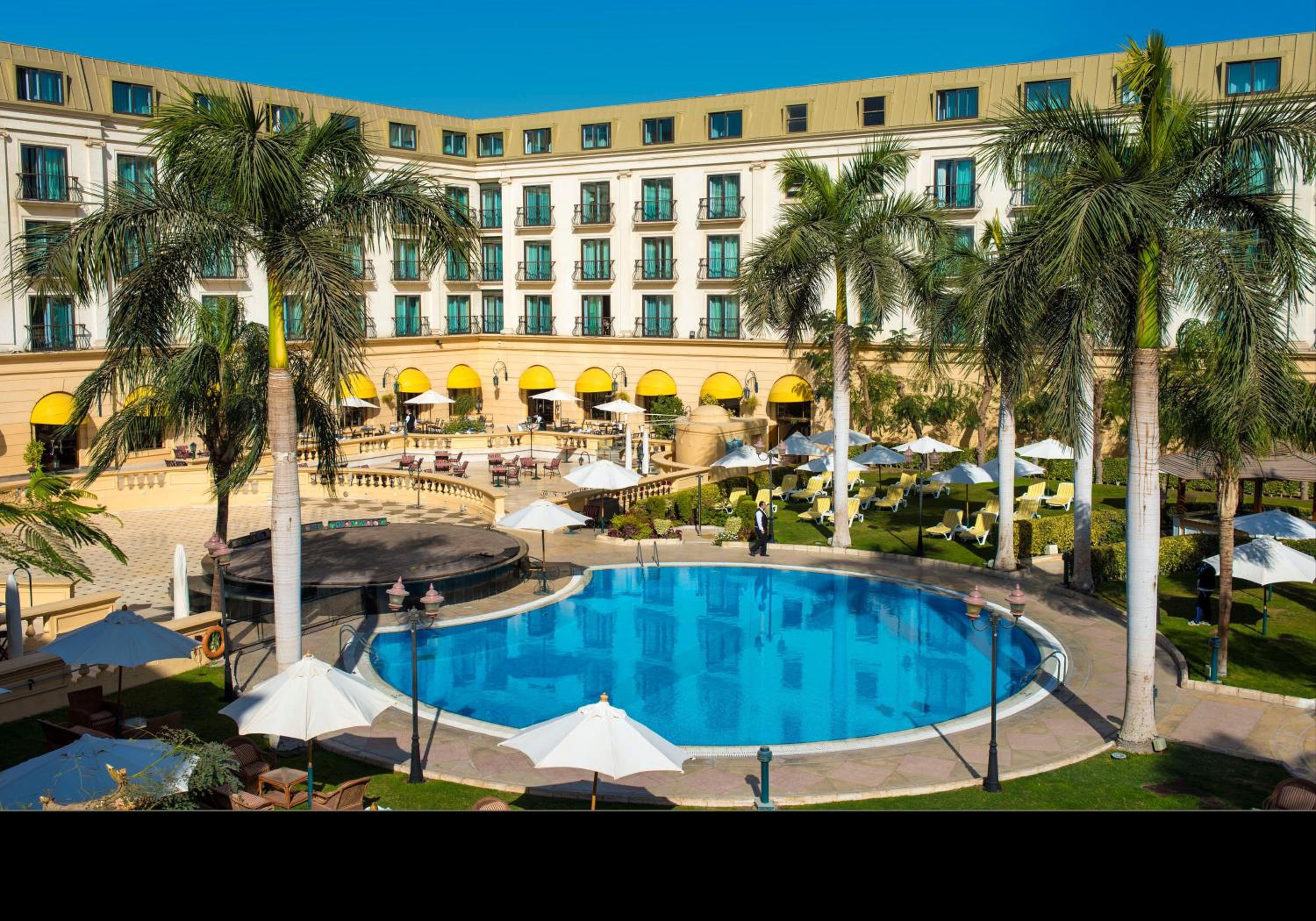 Executive Double Room with Pool View thumbnail 6