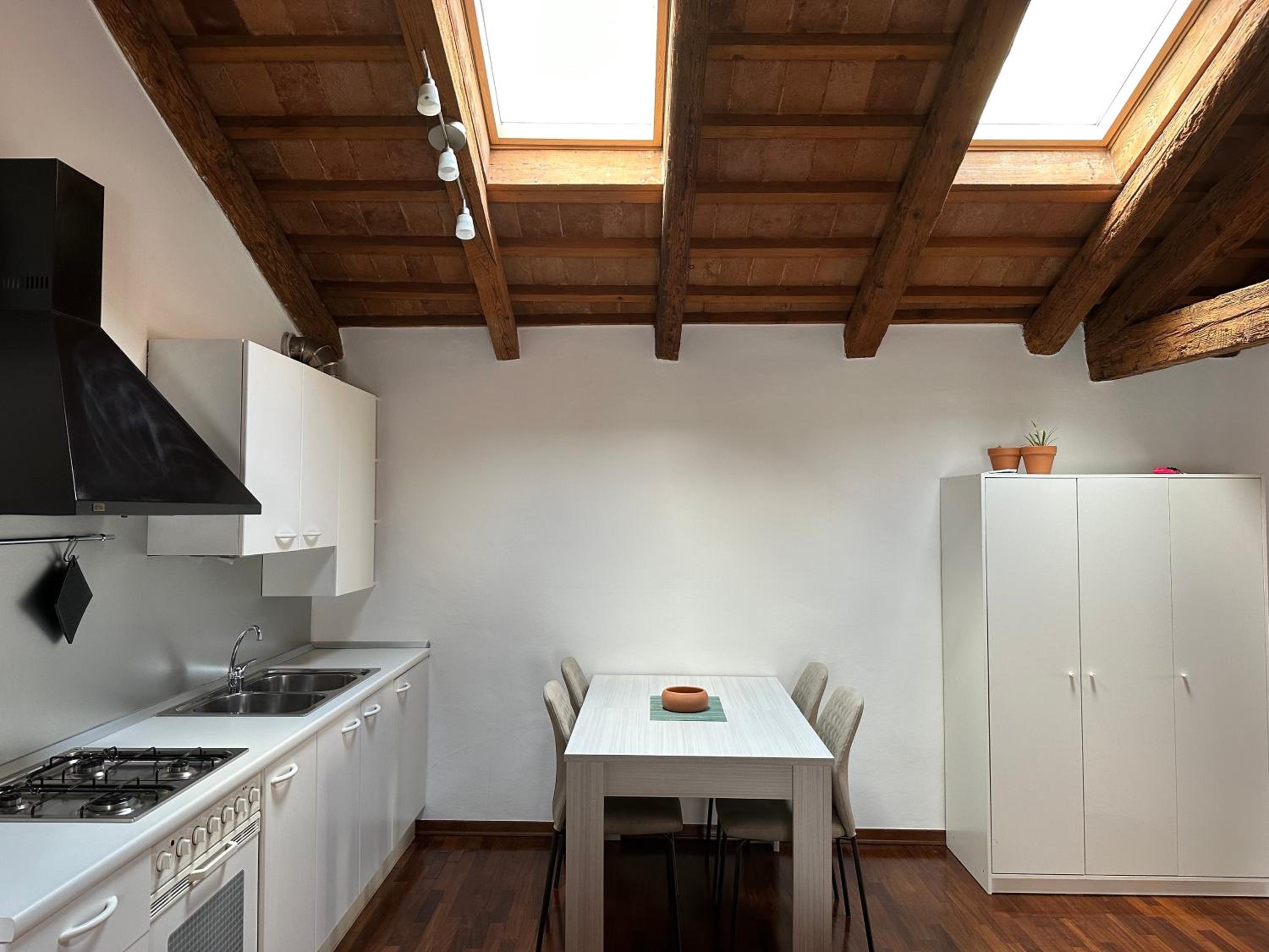 One-Bedroom Apartment - Photo 4