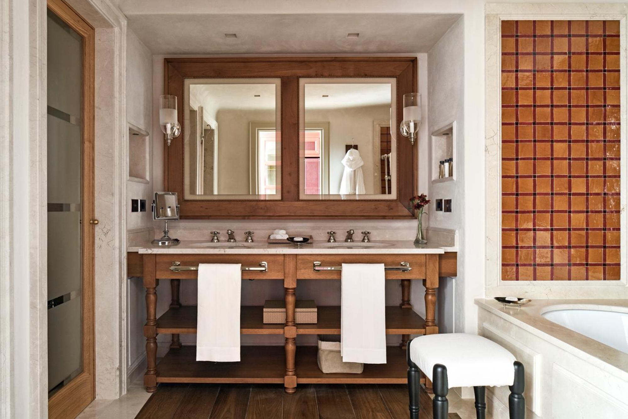 Suite - Photo 6