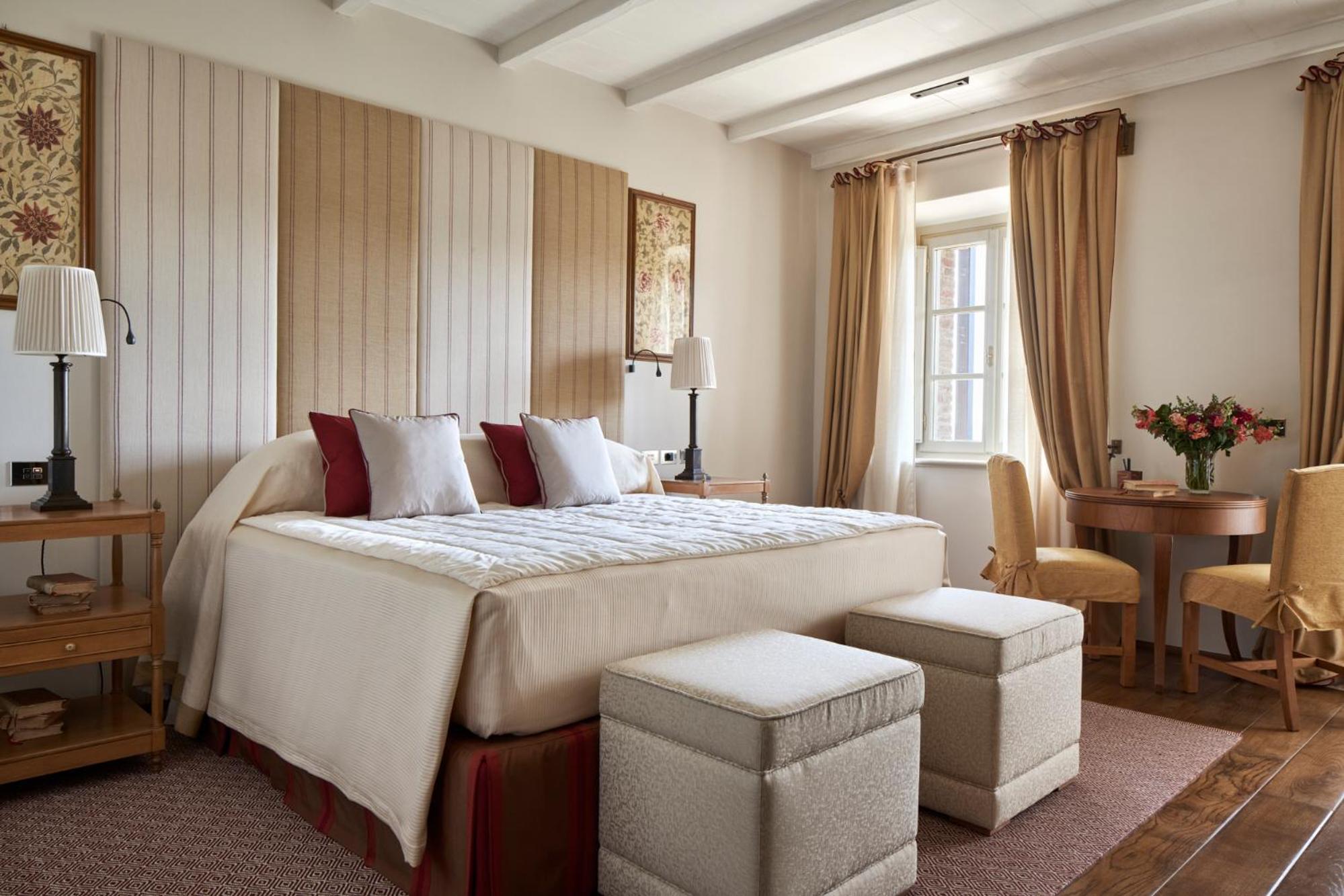 Suite - Photo 5