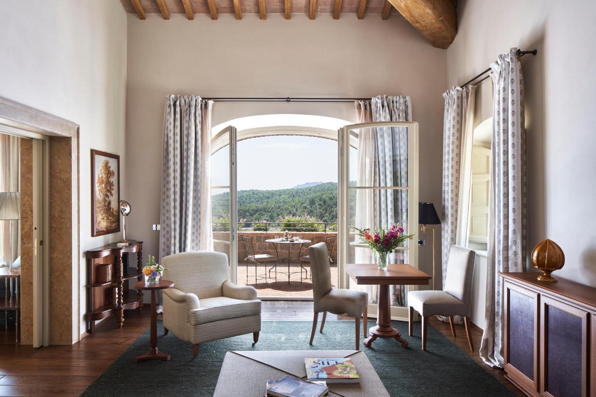 Superior Suite - Photo 1