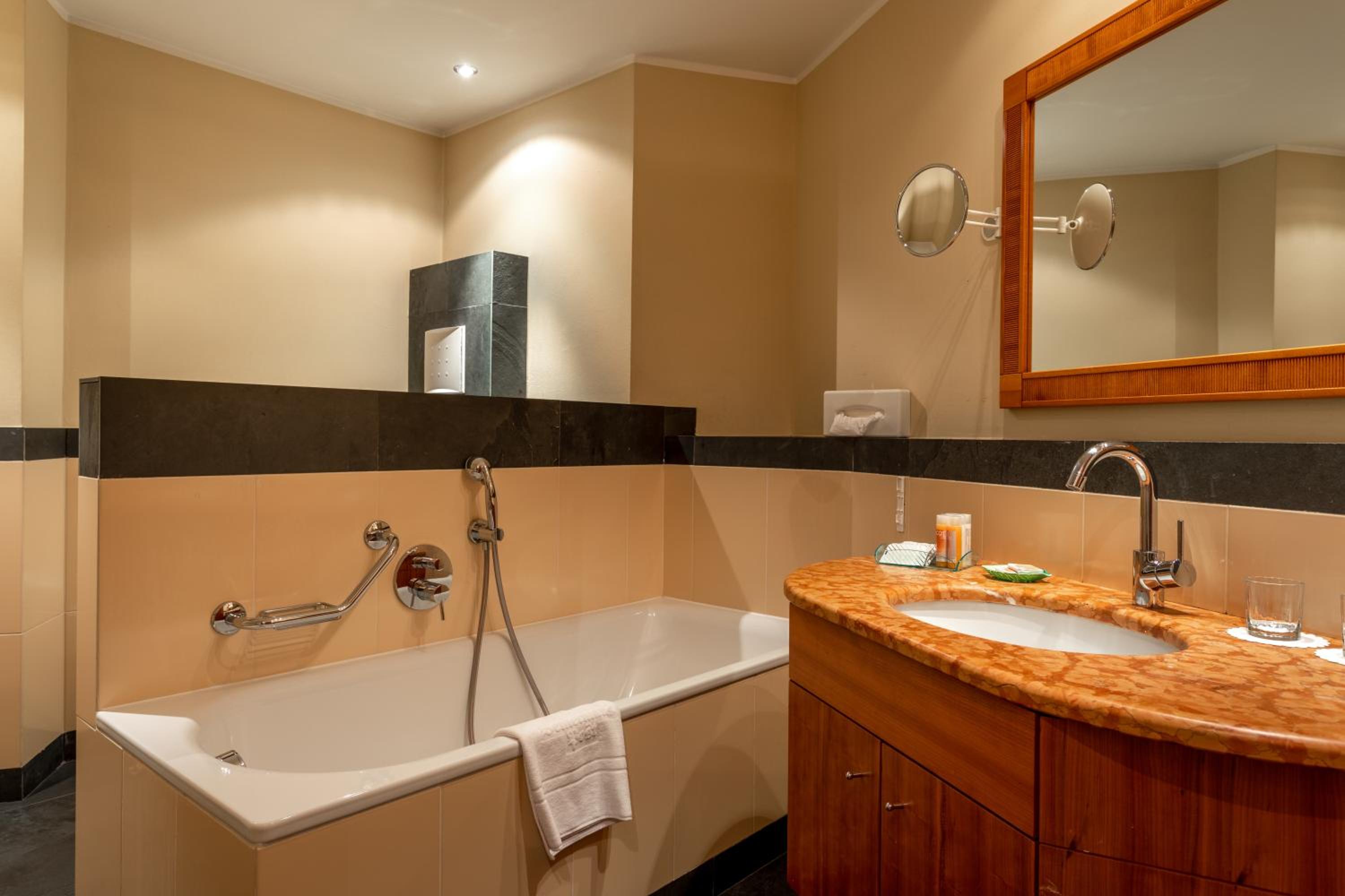 Suite photo 2