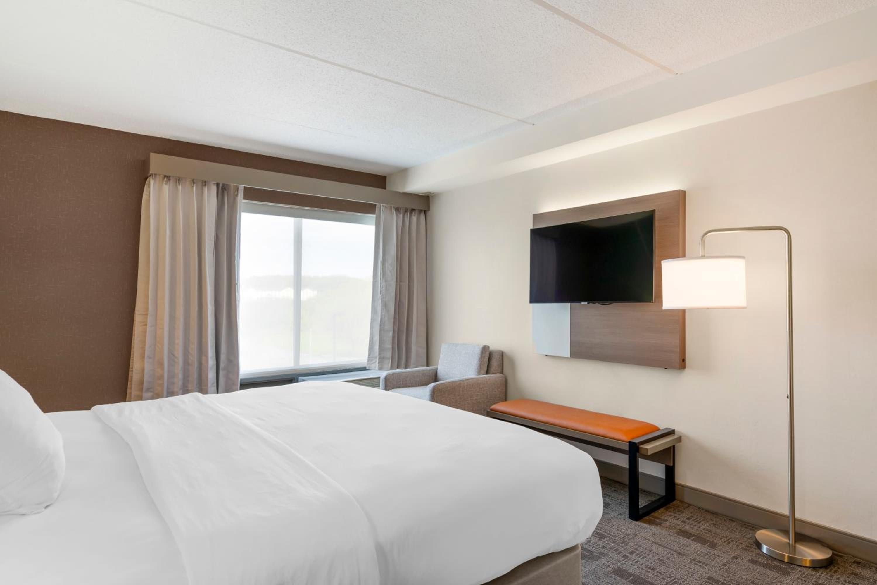 King Room - Disability Access/Non-Smoking - Photo 7