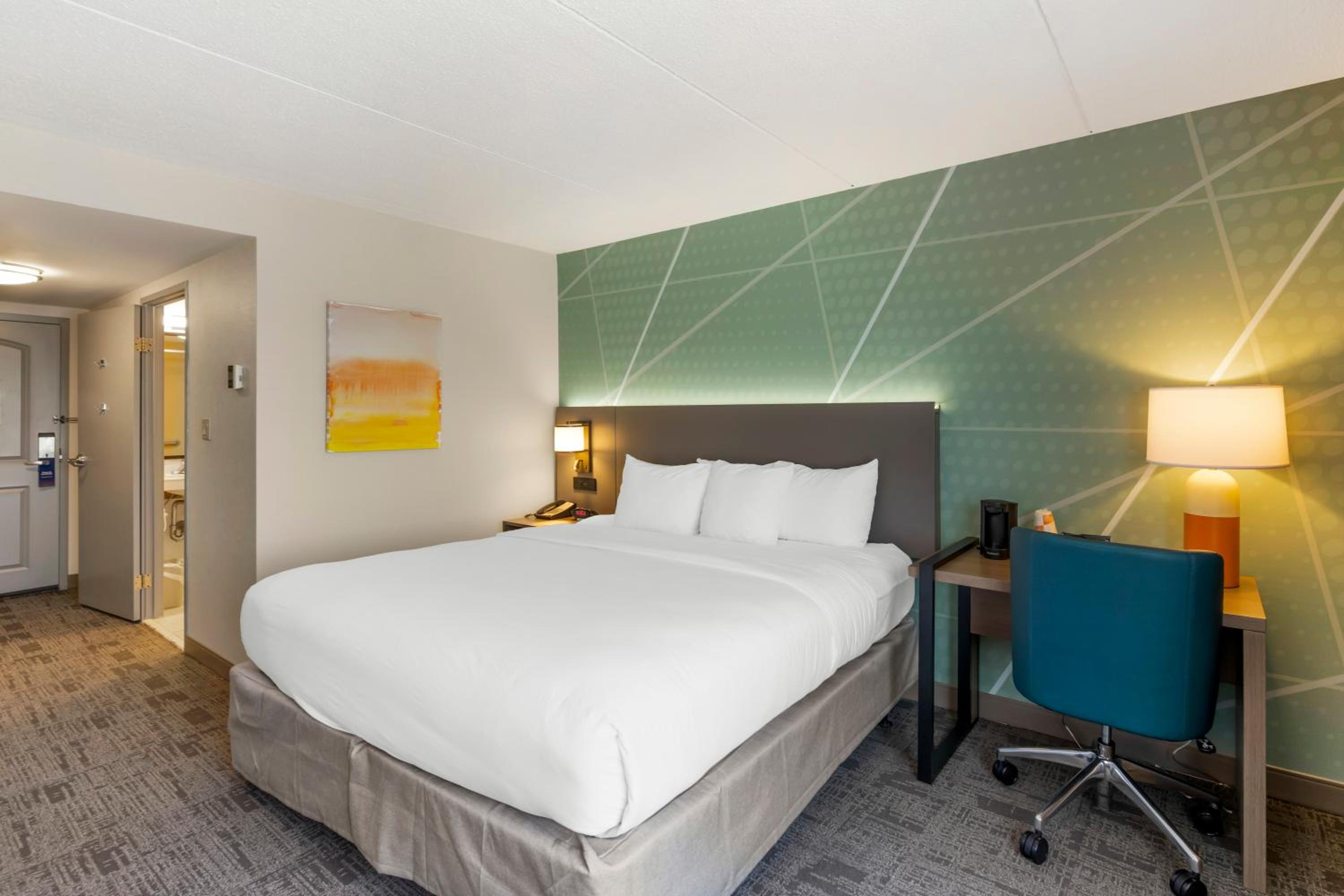 King Room - Disability Access/Non-Smoking - Photo 6