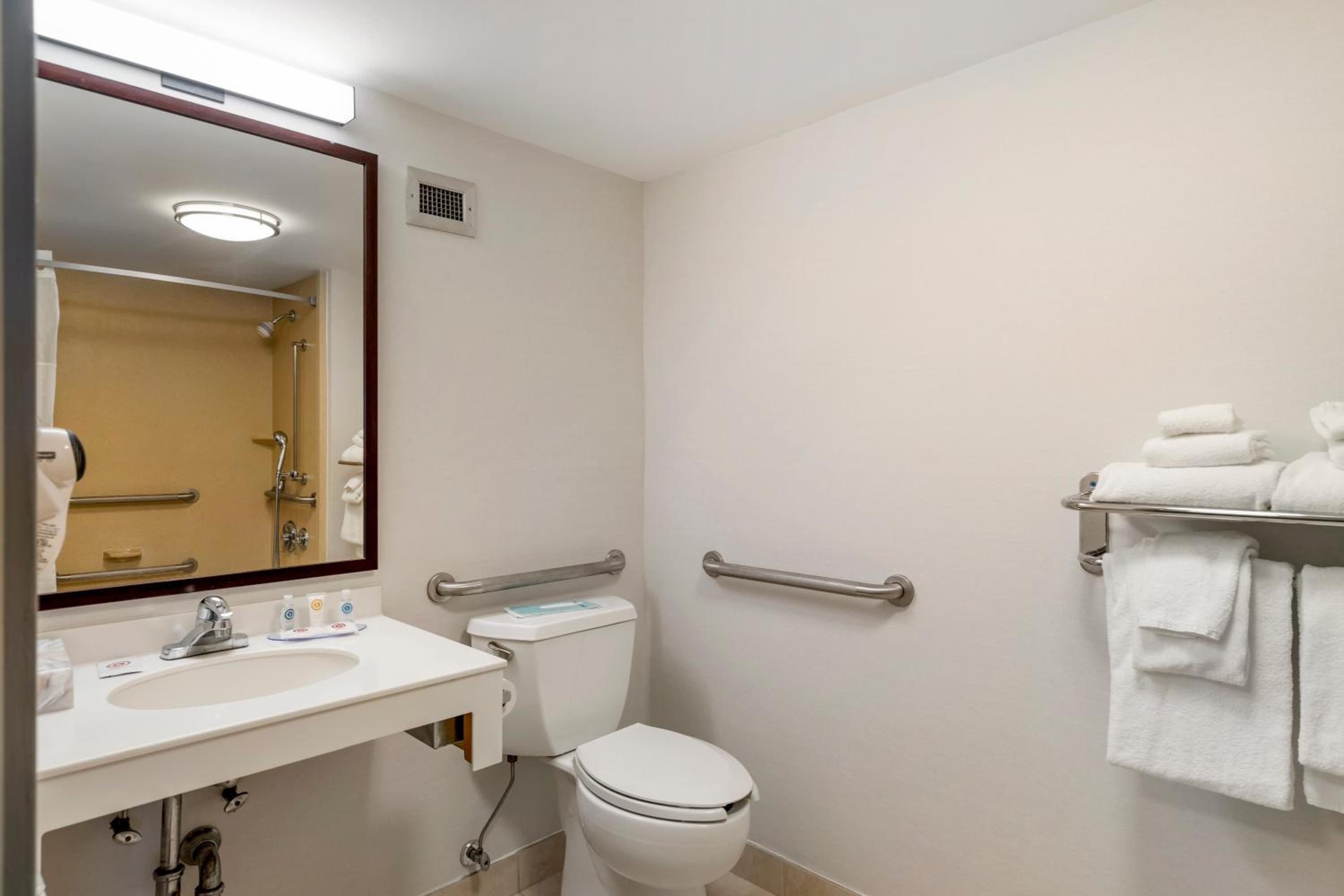King Room - Disability Access/Non-Smoking - Photo 5