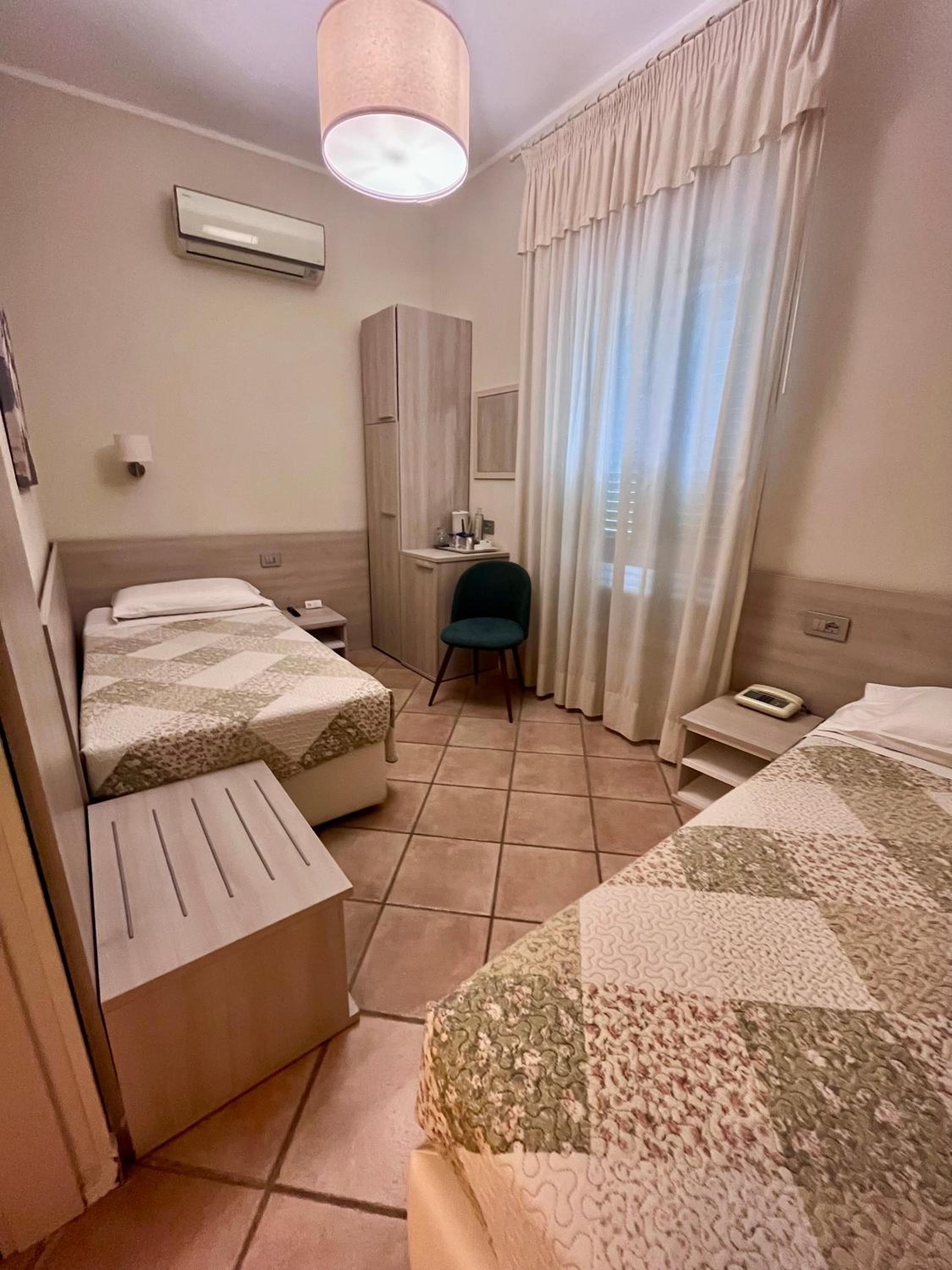 Twin Room photo 3