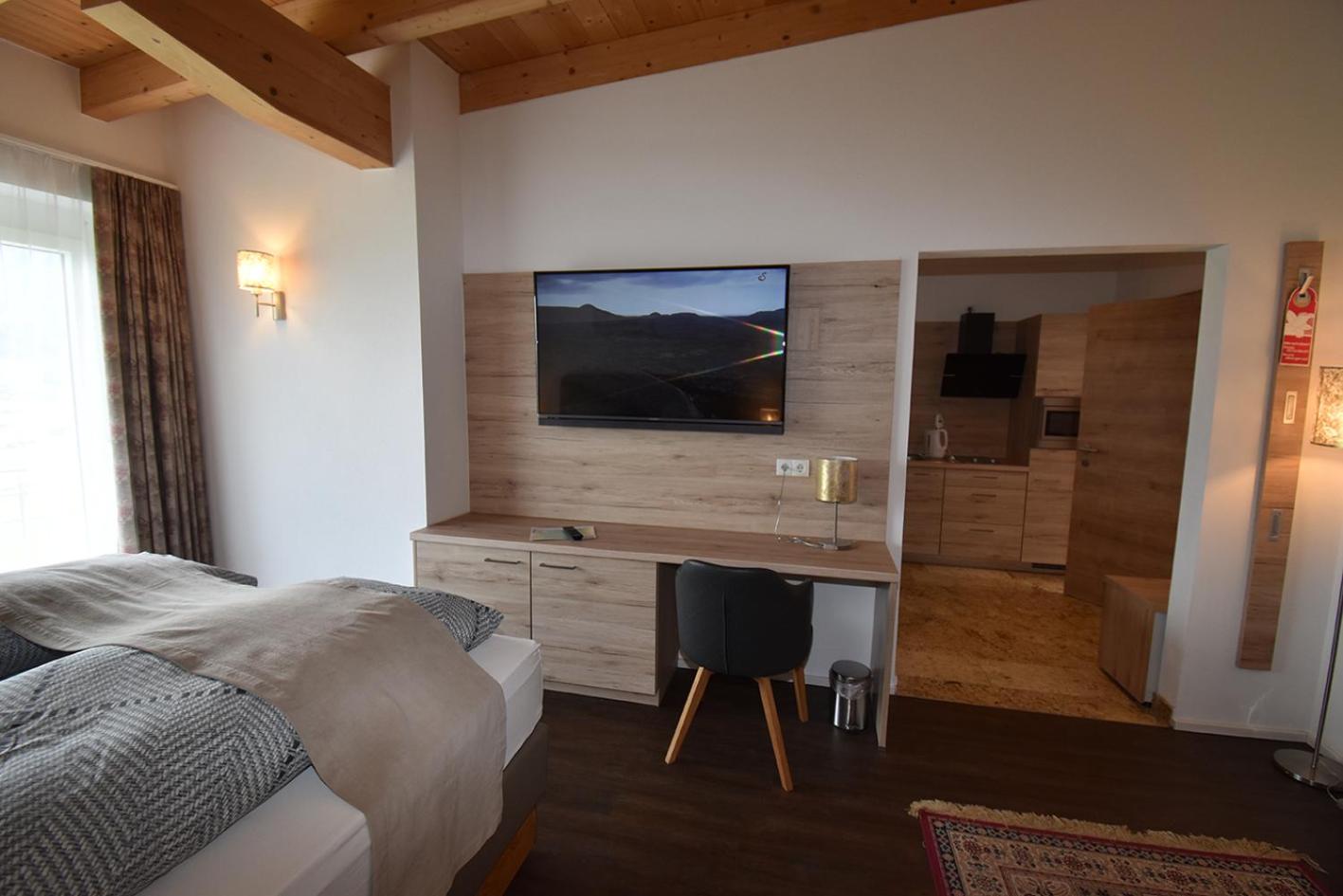 Superior Double Room - Photo 10