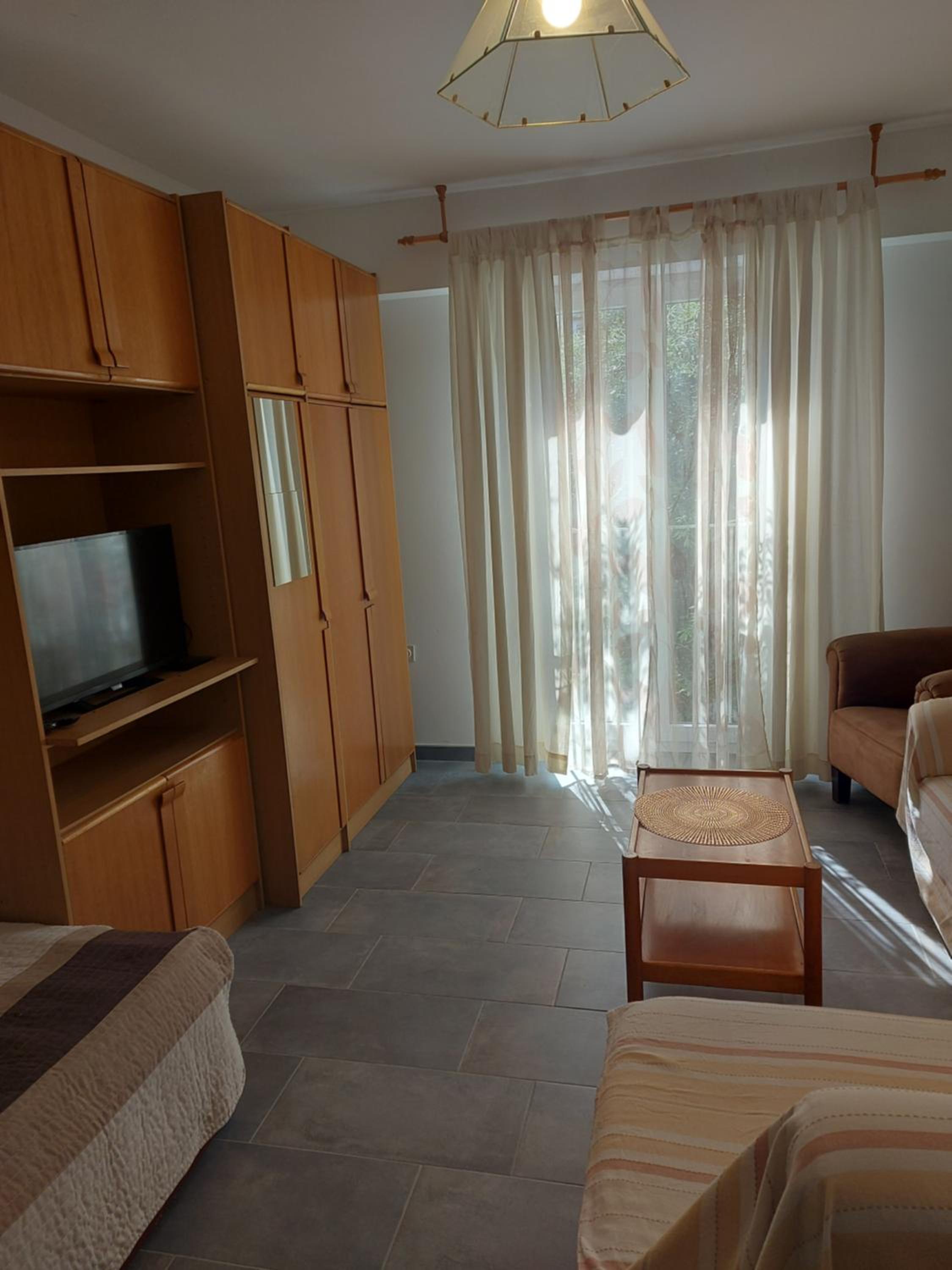 Apartment photo 3
