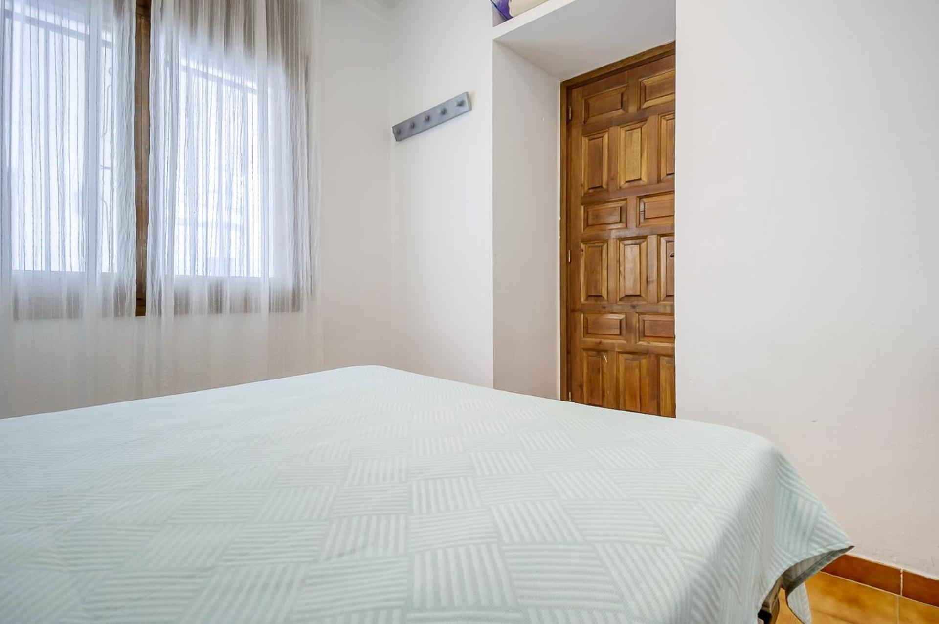 Apartamento con vista a la piscina