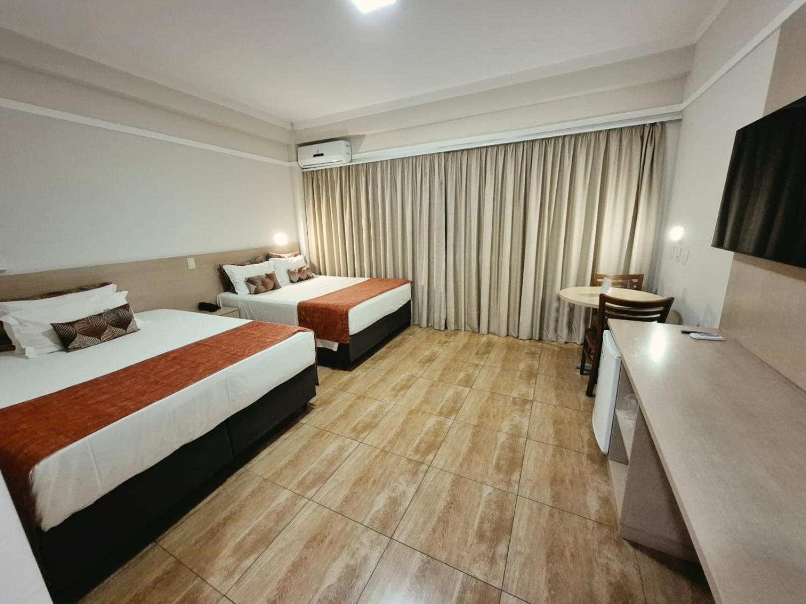 Deluxe Queen Room with Two Queen Beds