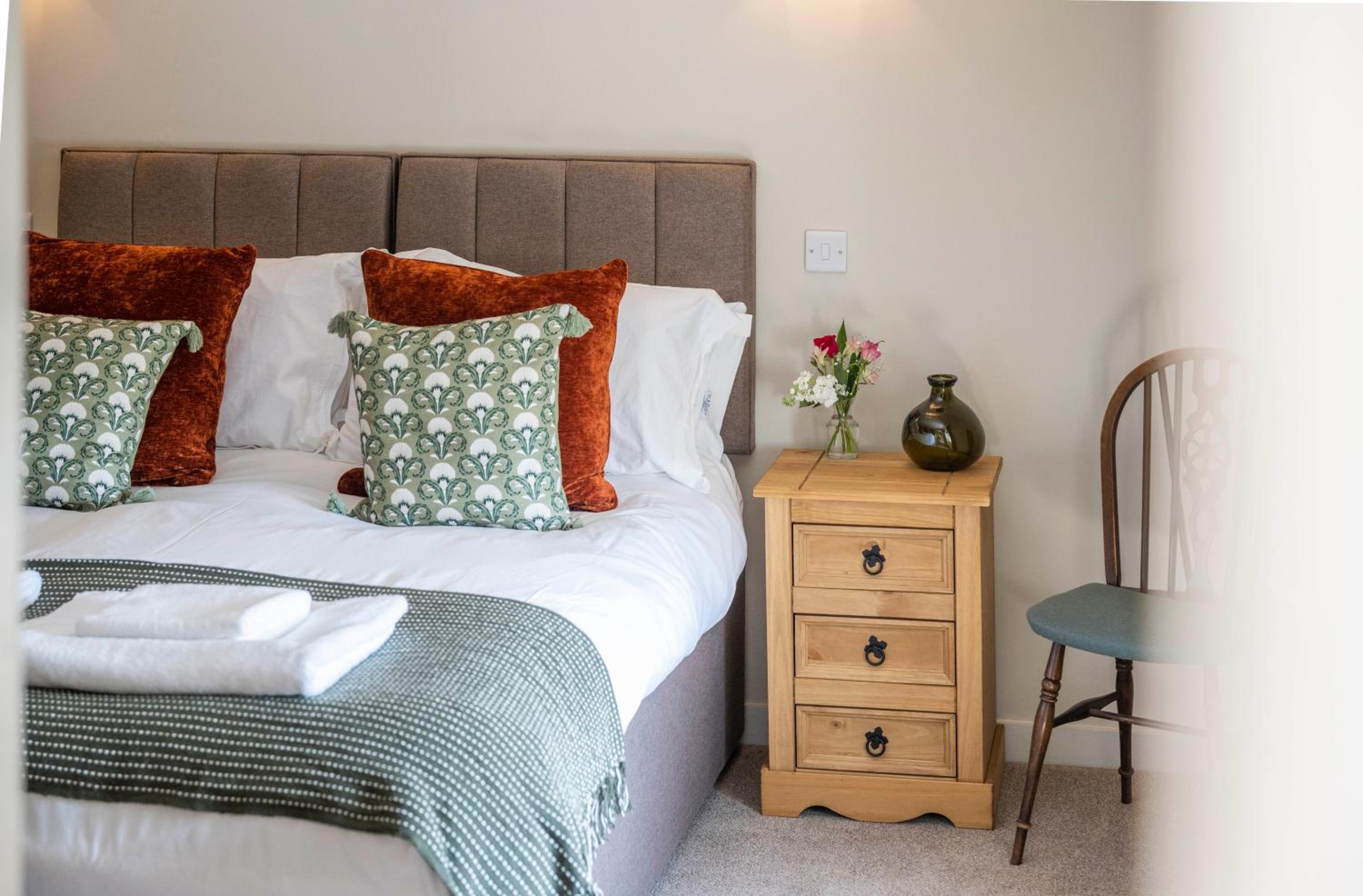 Large Double or Twin Room photo 3