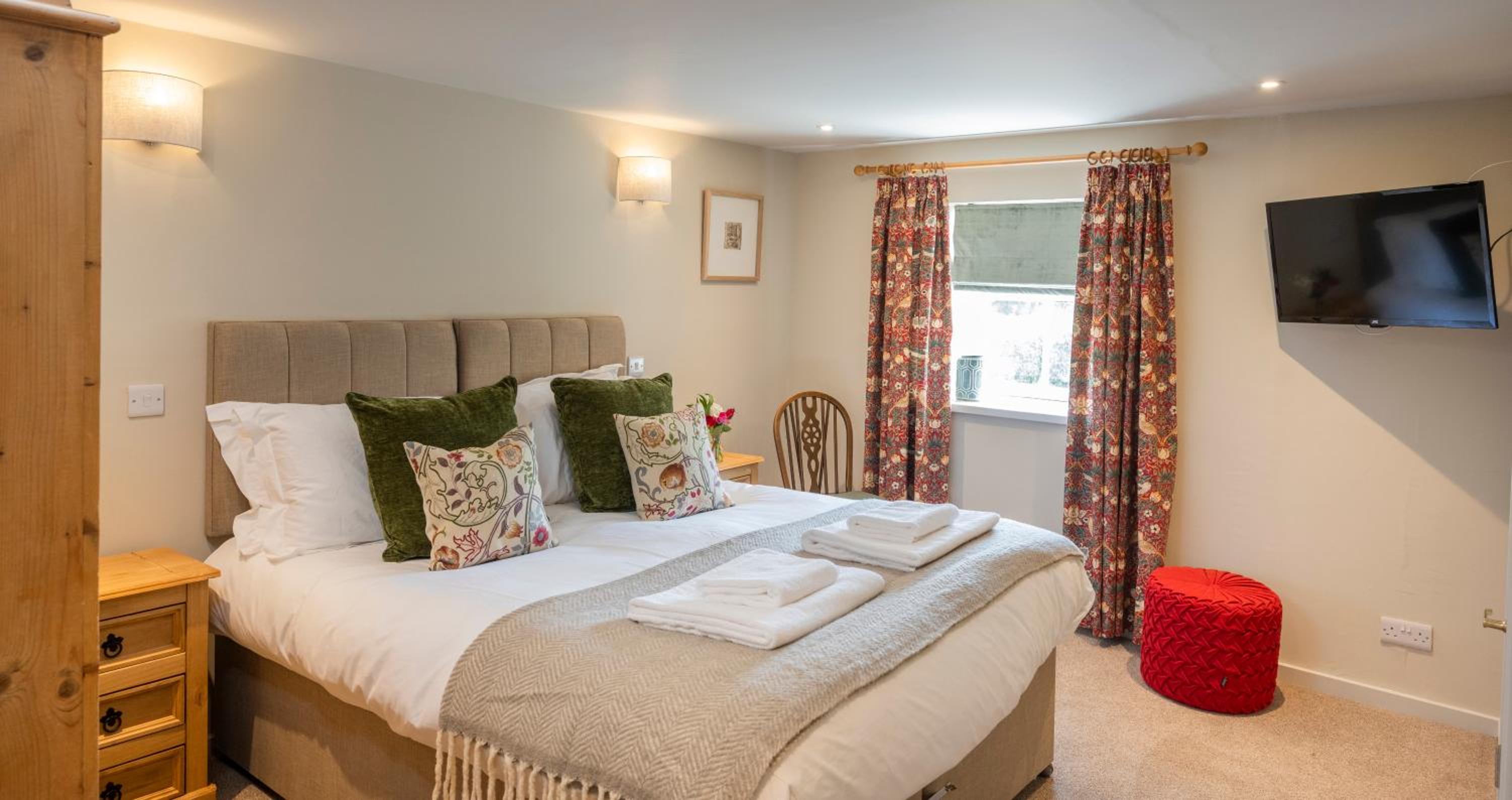 Double or Twin Room with Bathroom