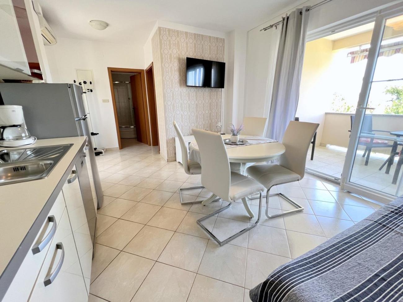 Apartment with Sea View
