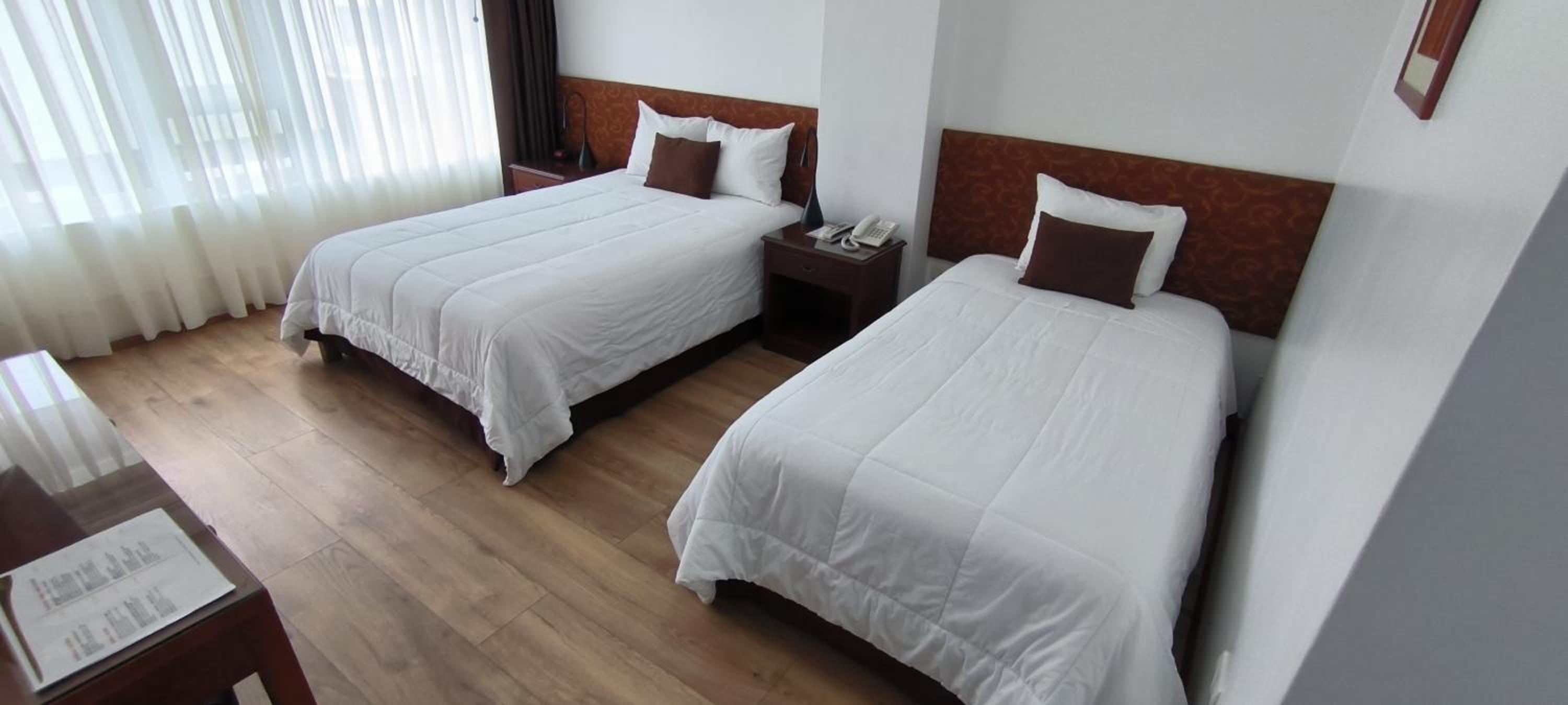 Deluxe Double Room with Extra Bed photo 1