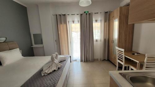Deluxe Double or Twin Room photo 3