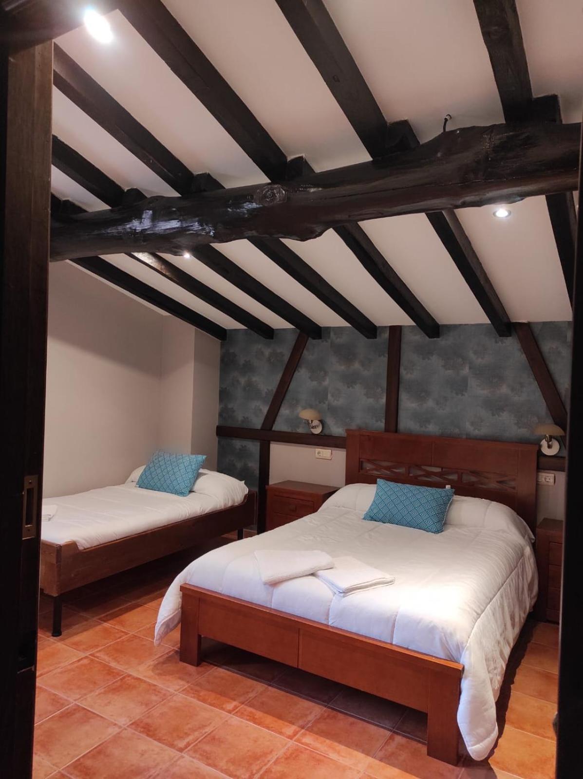 Four-Bedroom House photo 2