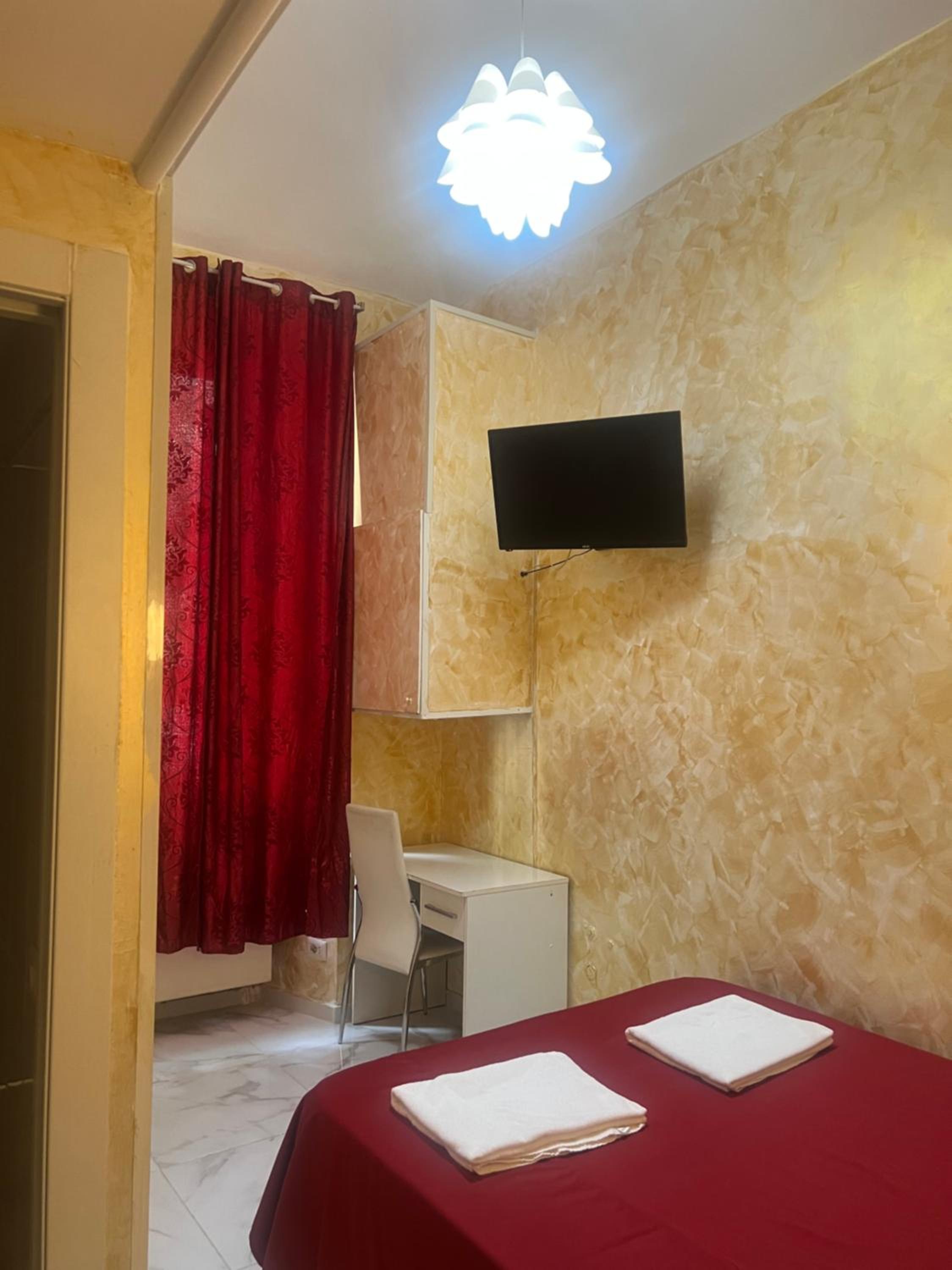 Economy Single Room