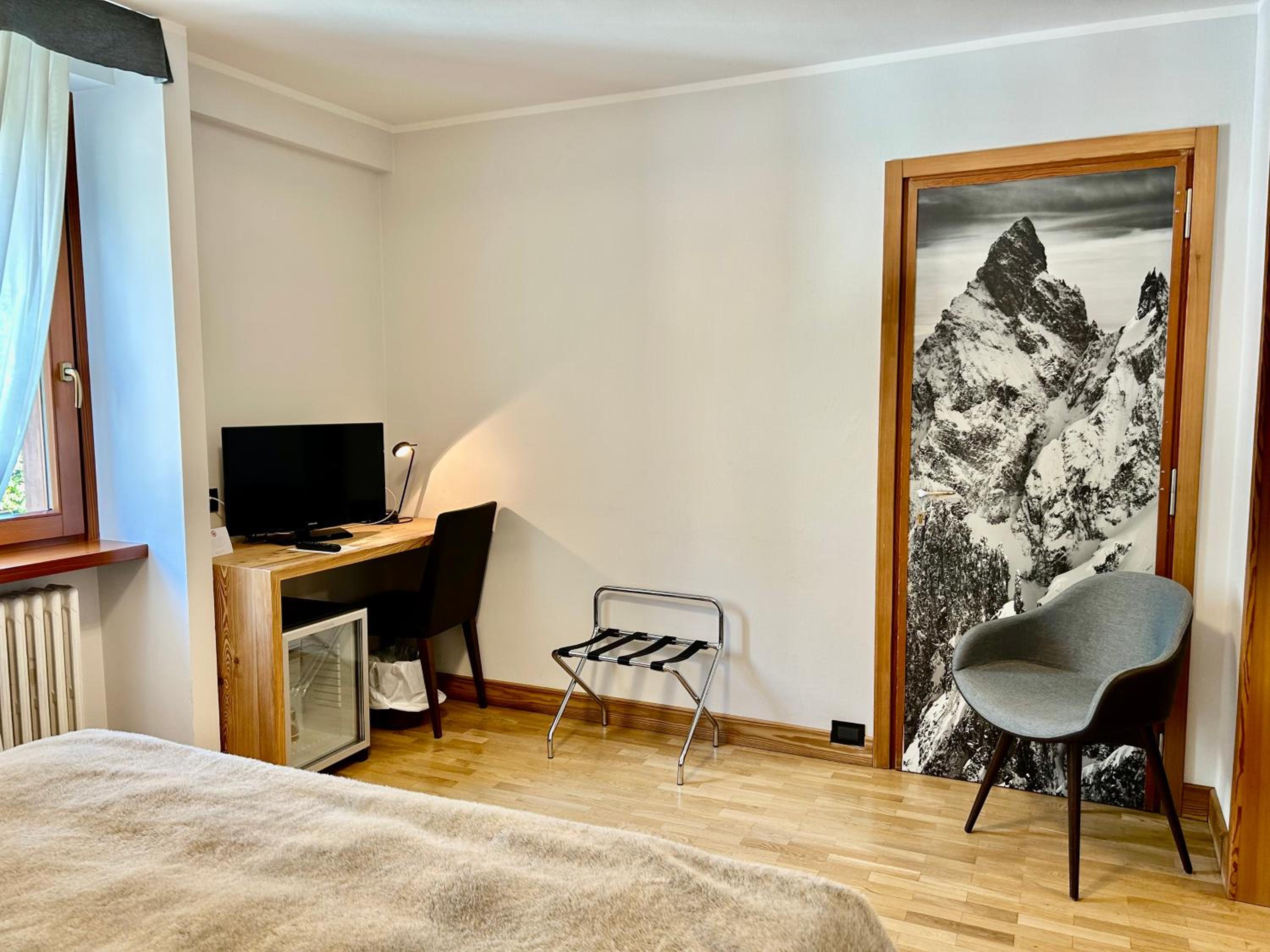 Double or Twin Room - Photo 3