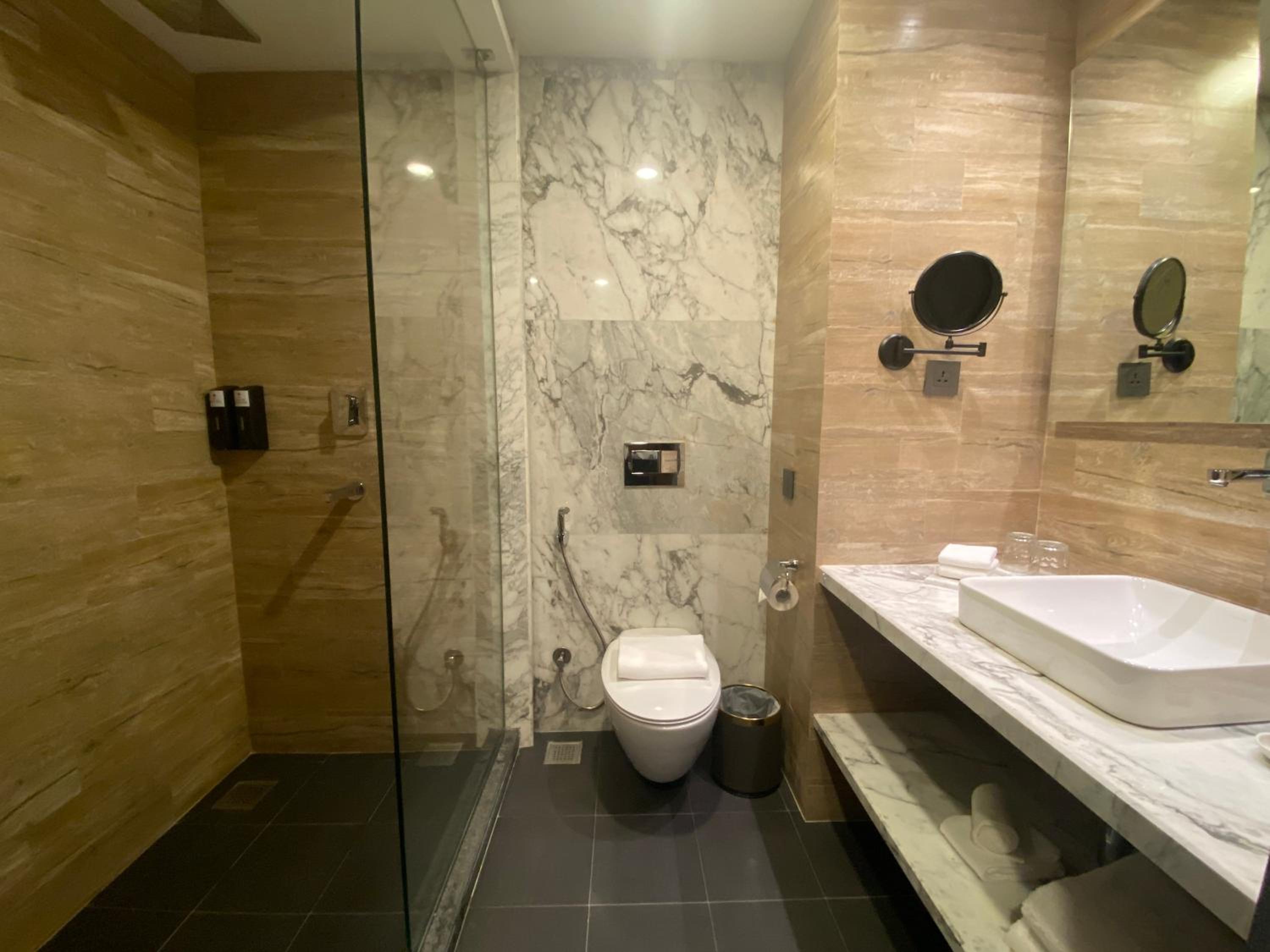 Deluxe Double Room - Photo 2