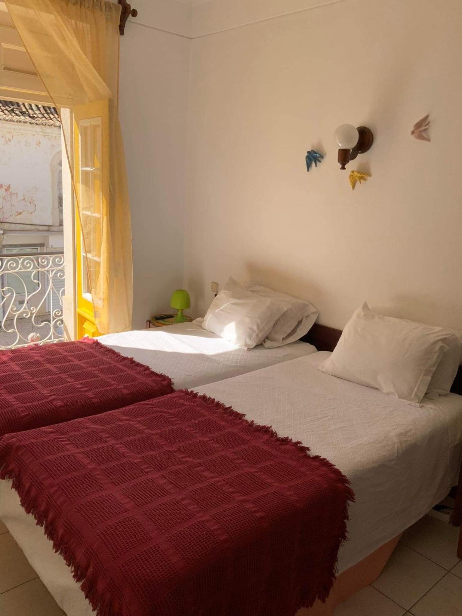 Double Room with Private Bathroom - Photo 3
