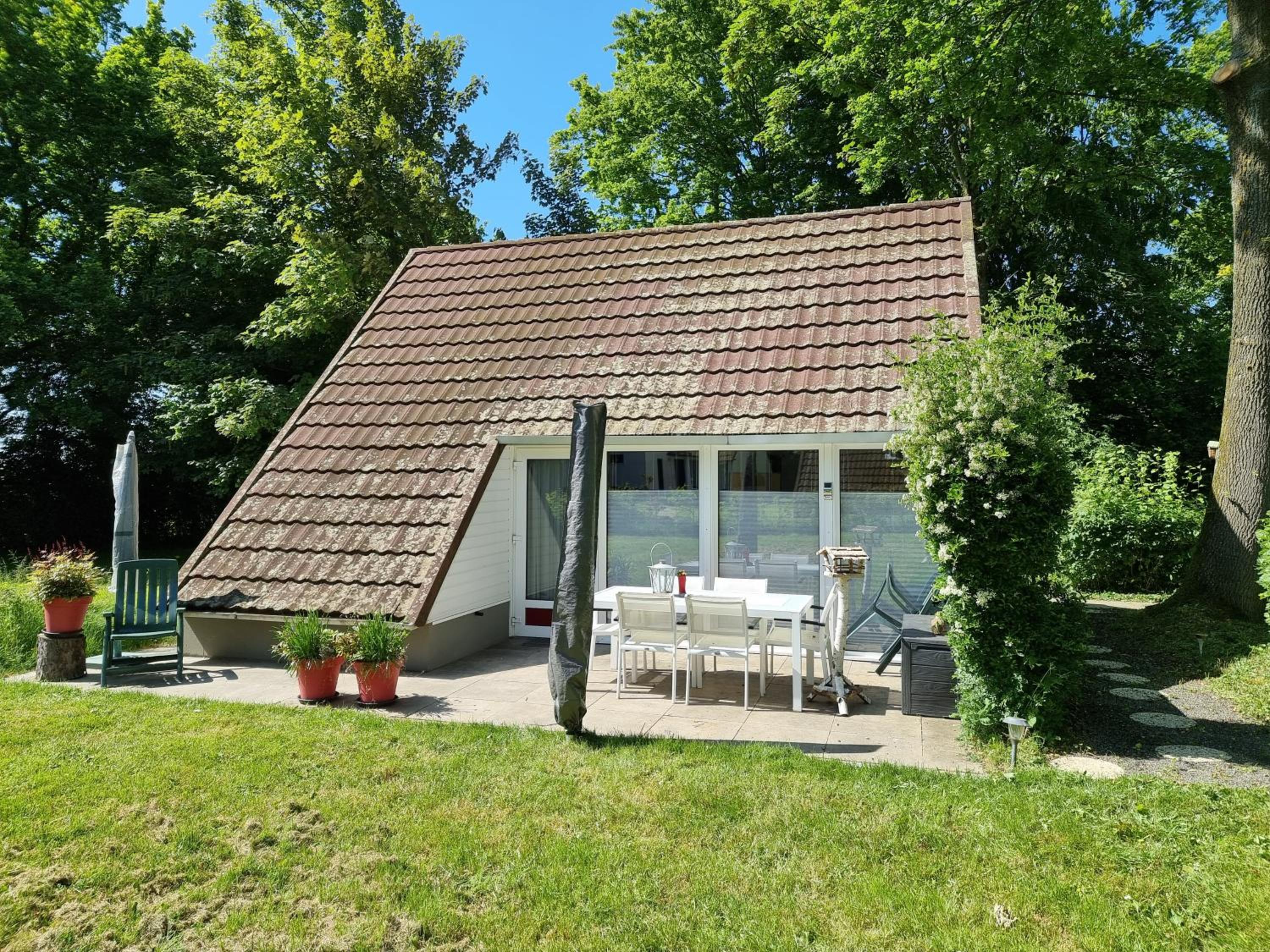 Two-Bedroom House photo 3
